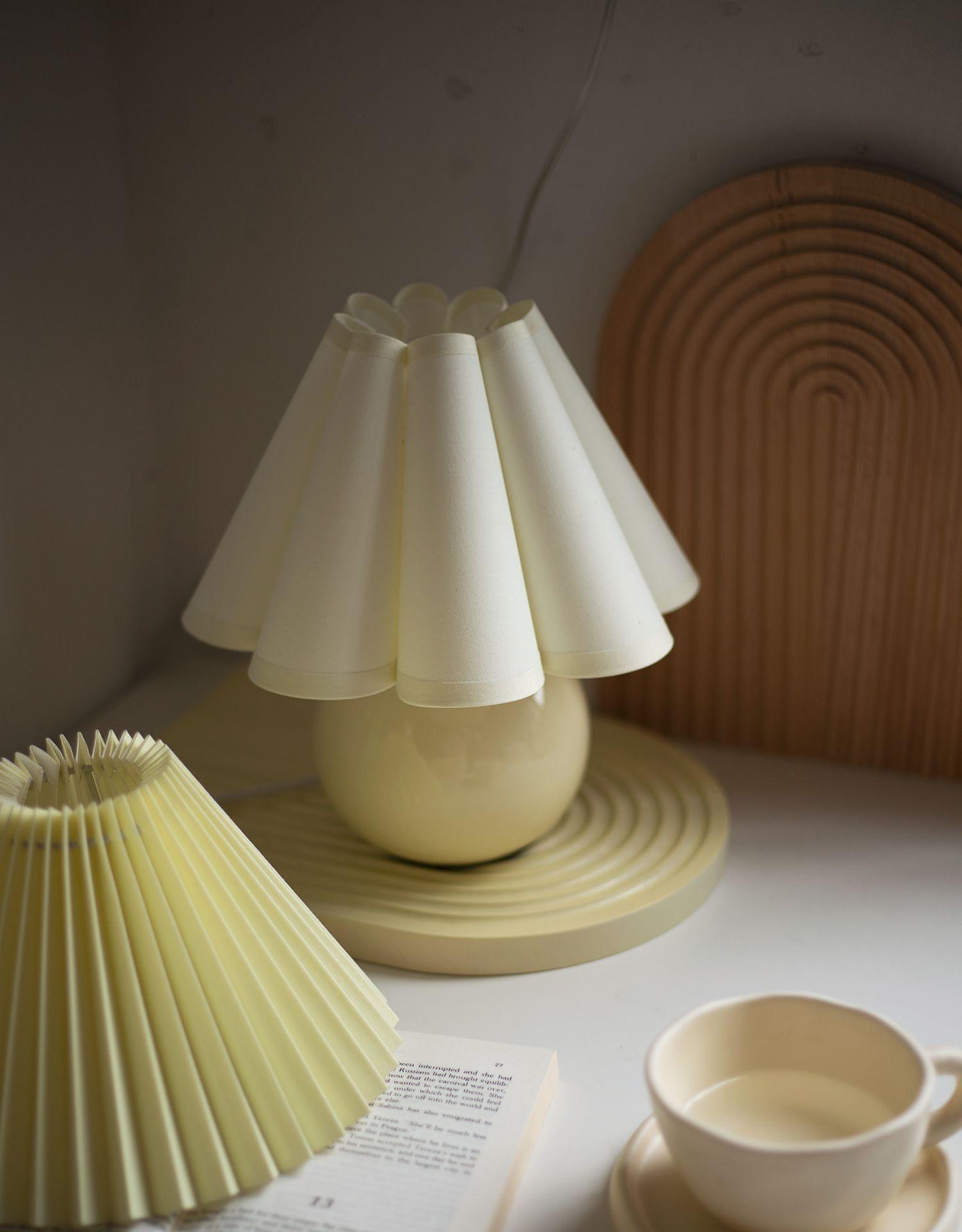 Nirixon Fabric Whimsical Table Lamp-Neutral Decor