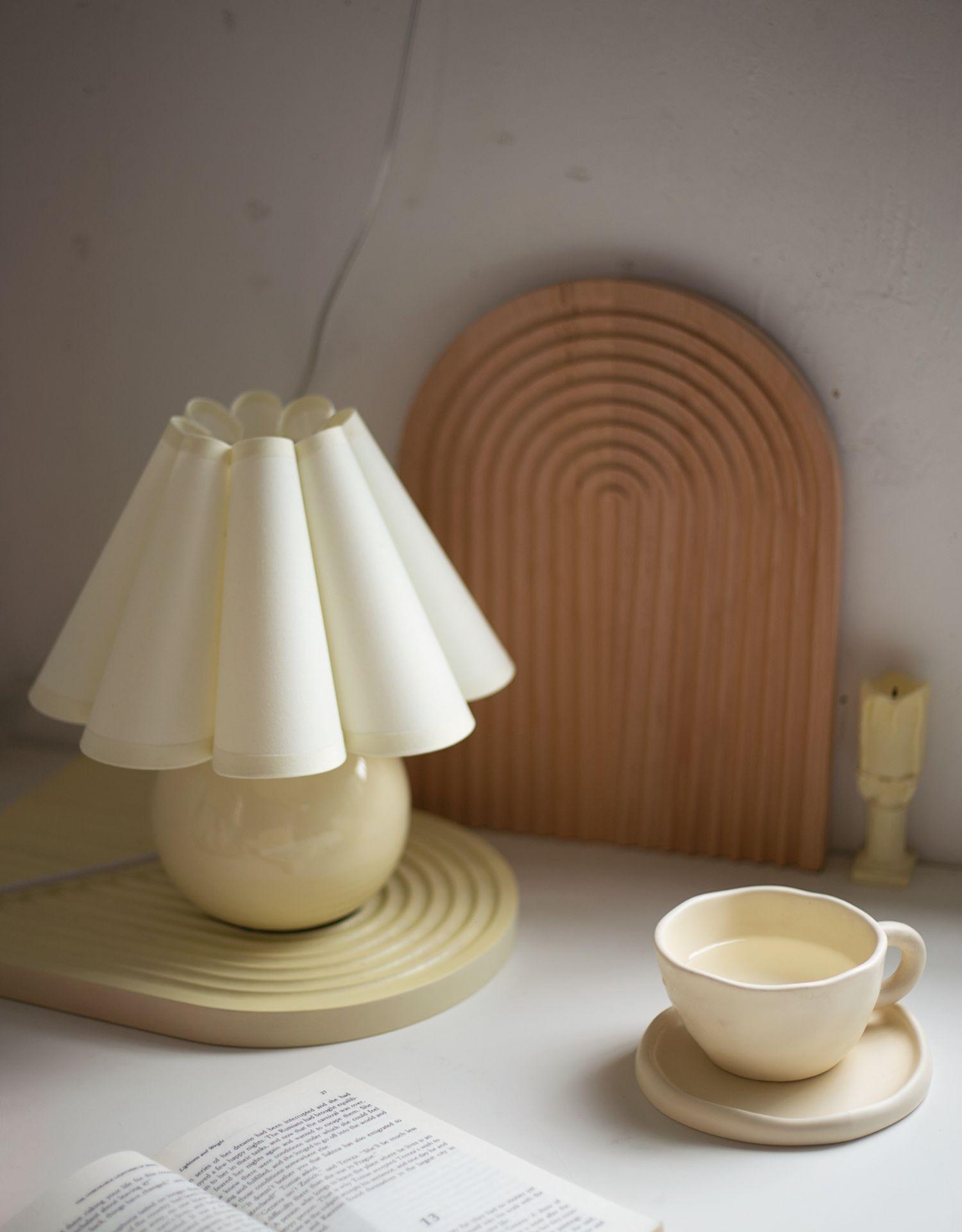 Nirixon Fabric Whimsical Table Lamp-Neutral Decor