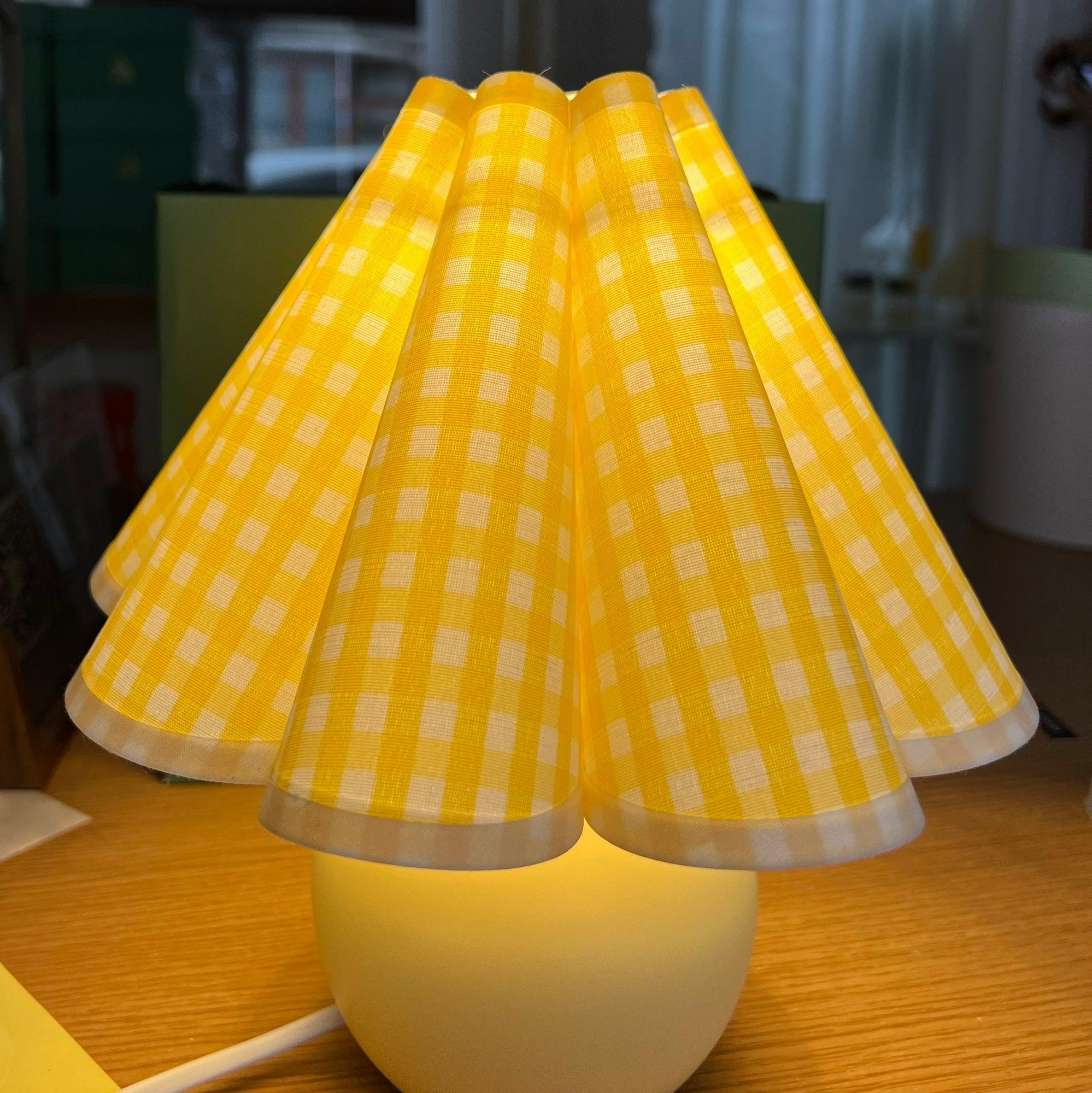 Nirixon Fabric Whimsical Table Lamp-Neutral Decor
