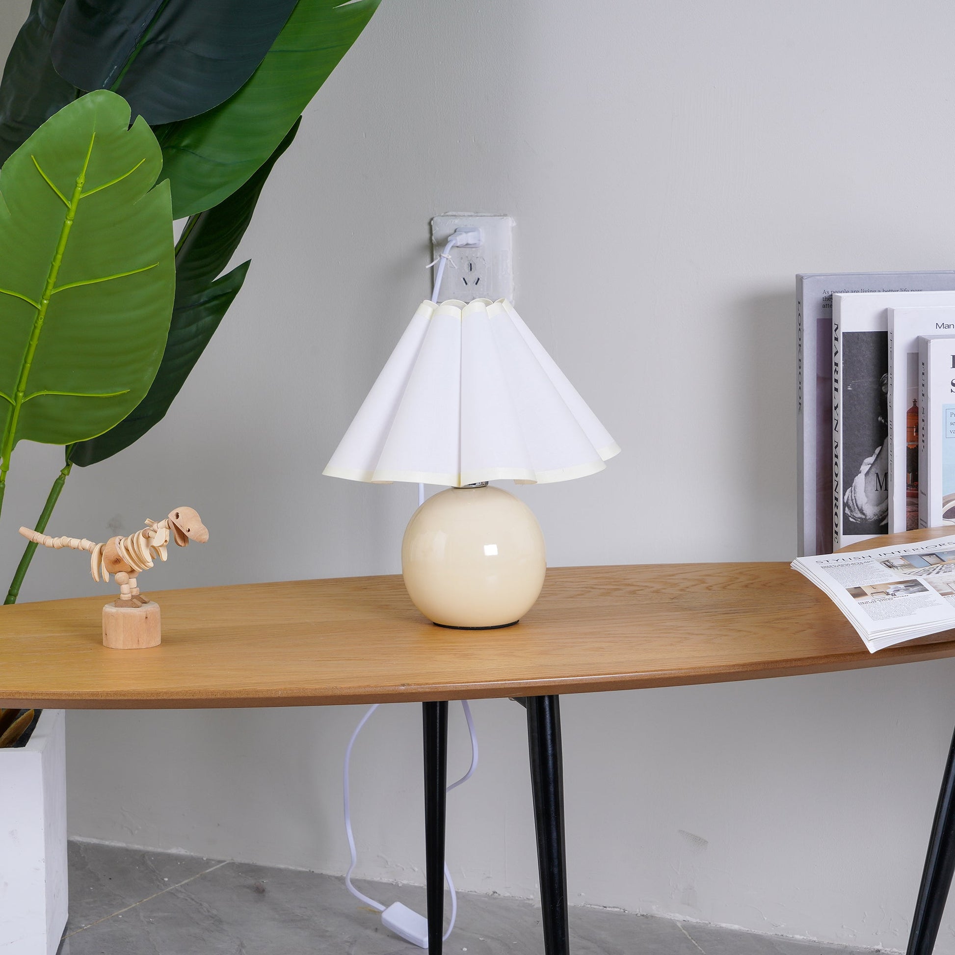 Nirixon Fabric Whimsical Table Lamp-Neutral Decor