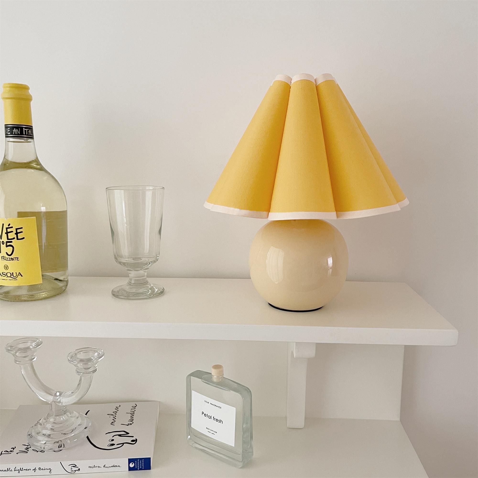 Nirixon Fabric Whimsical Table Lamp-Neutral Decor
