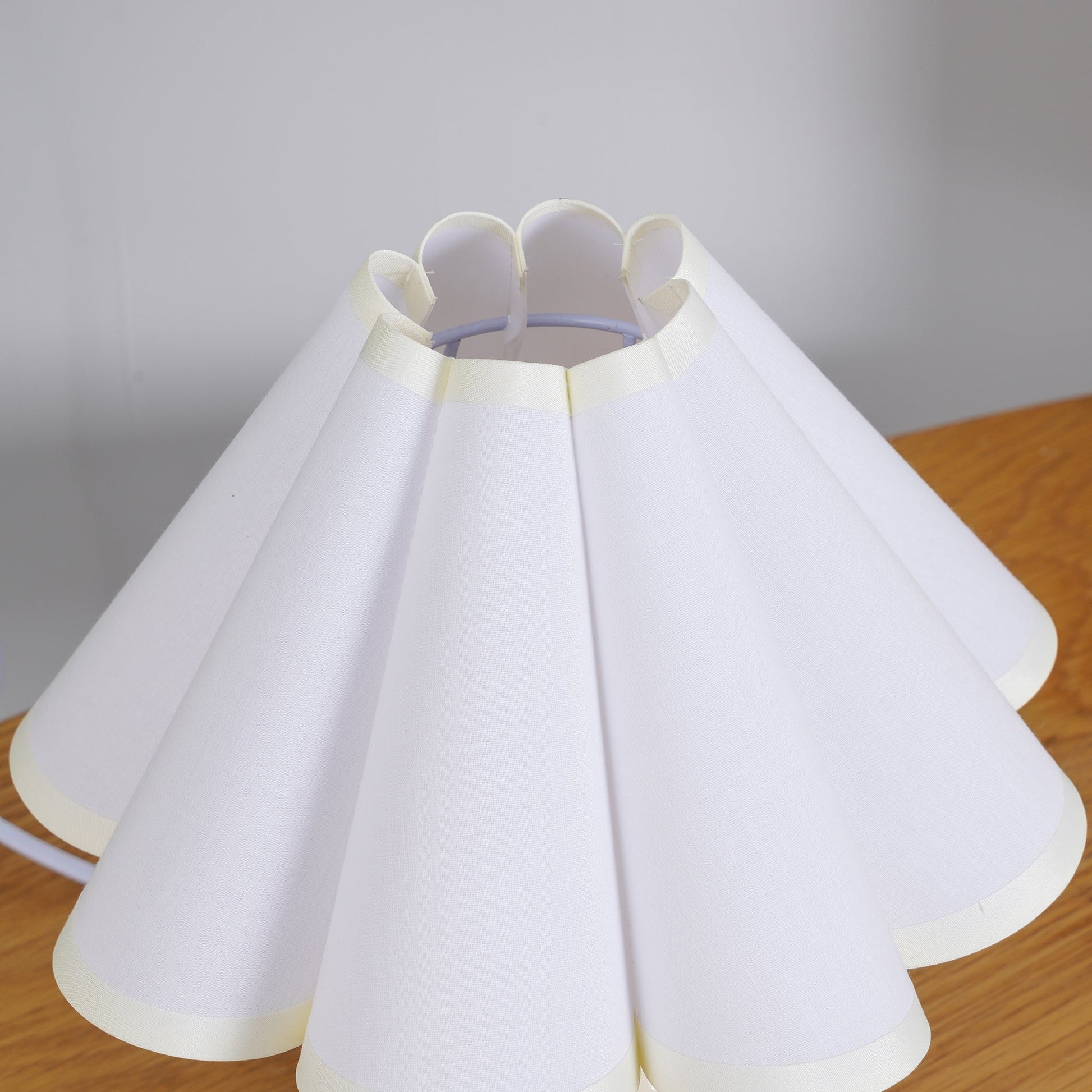 Nirixon Fabric Whimsical Table Lamp-Neutral Decor