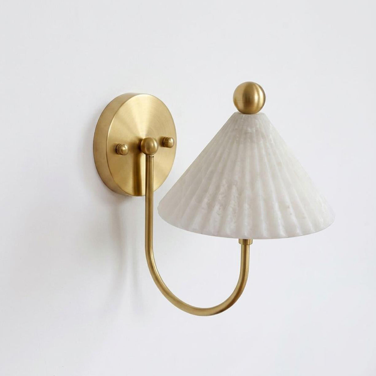 Nivuaya Alabaster Wall Sconce