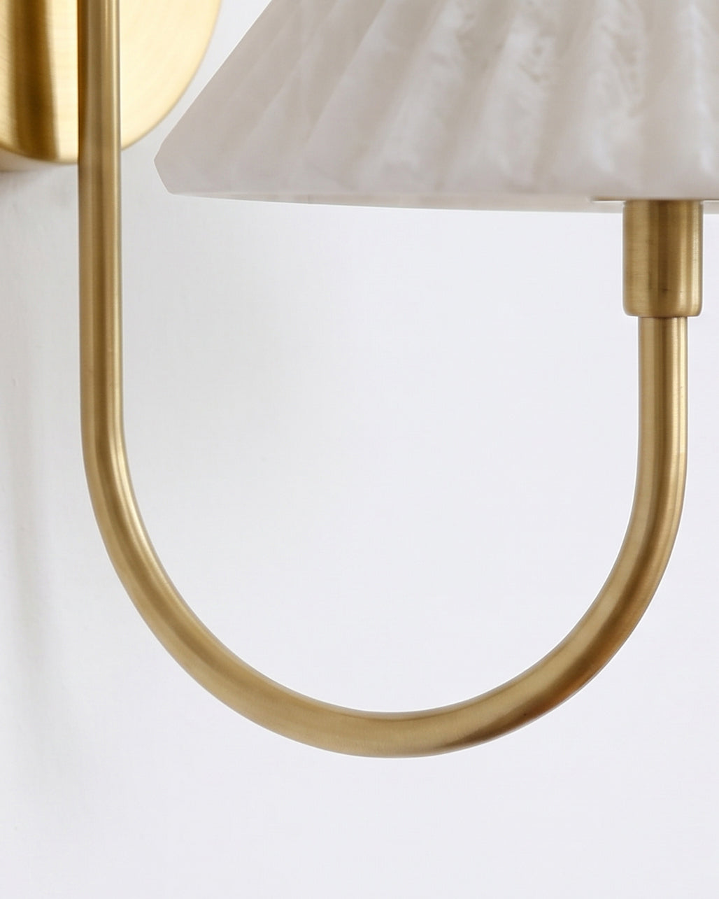 Nivuaya Alabaster Wall Sconce