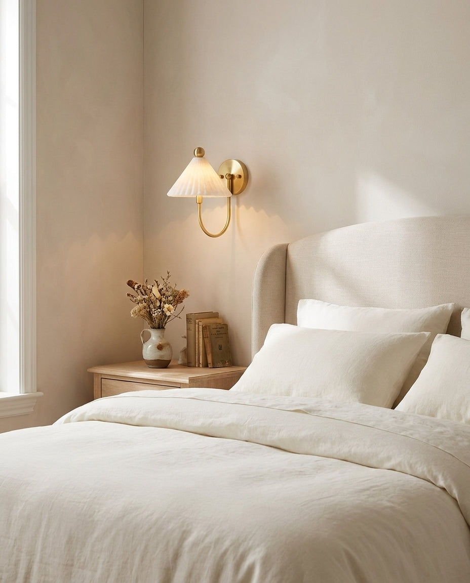 Nivuaya Alabaster Wall Sconce
