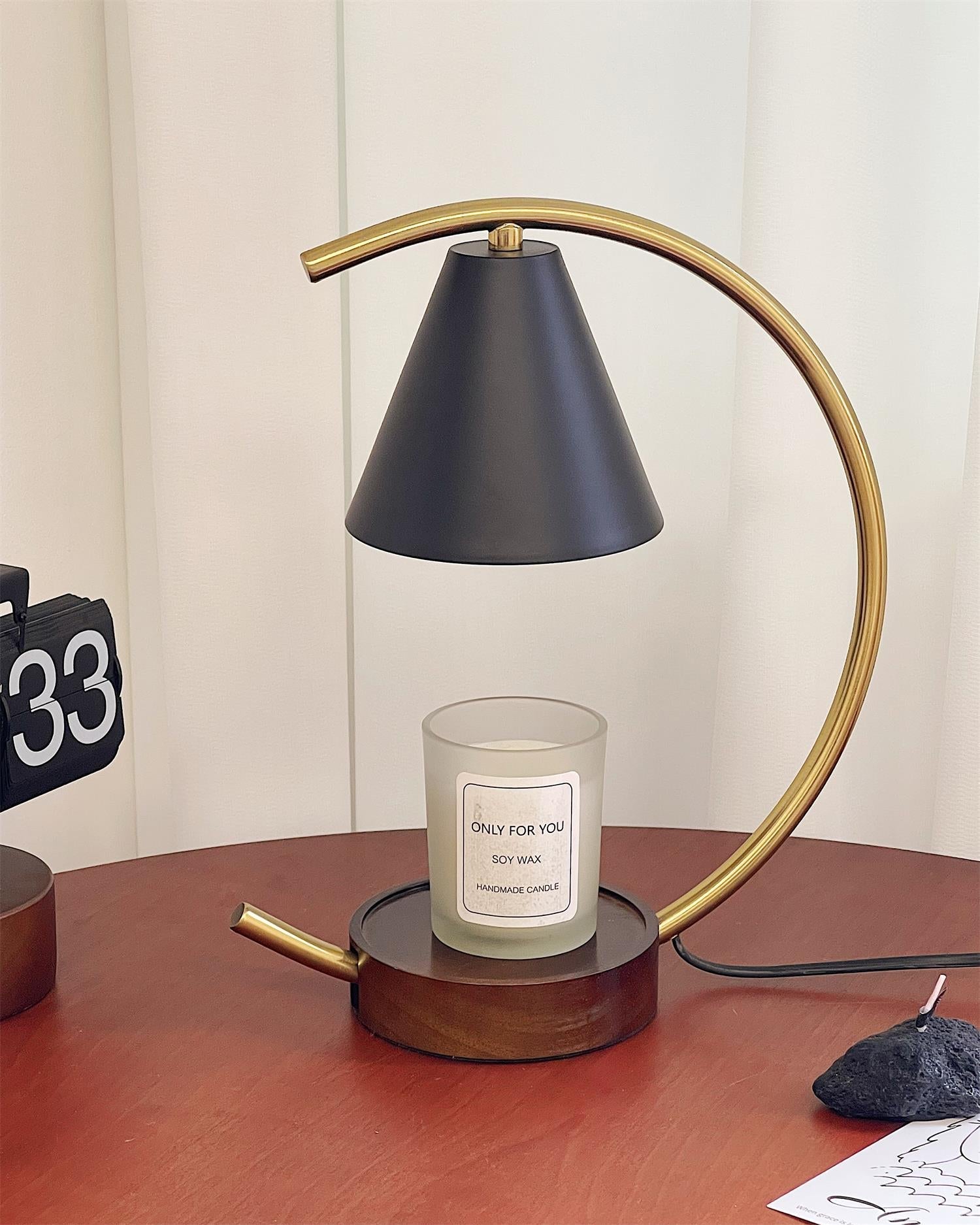 Cedric Warmer Lamp