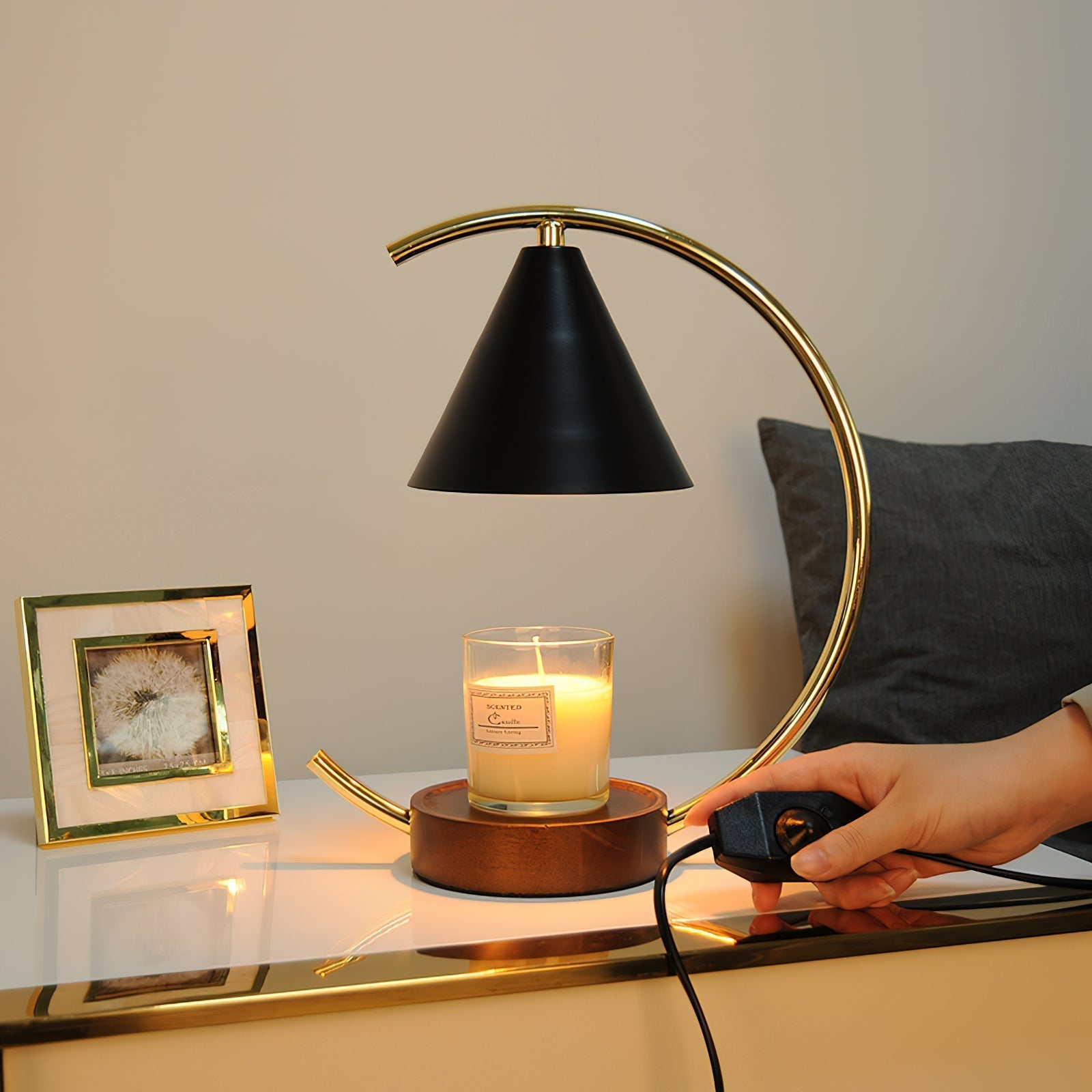 Cedric Warmer Lamp