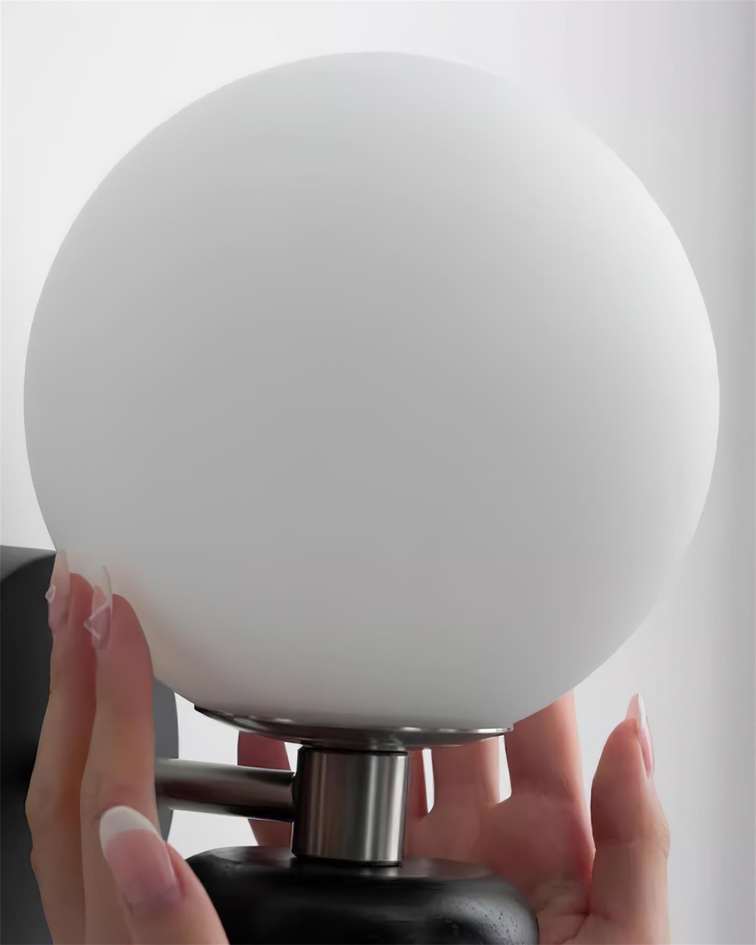 Evelo Modern Globe Wall Lamp