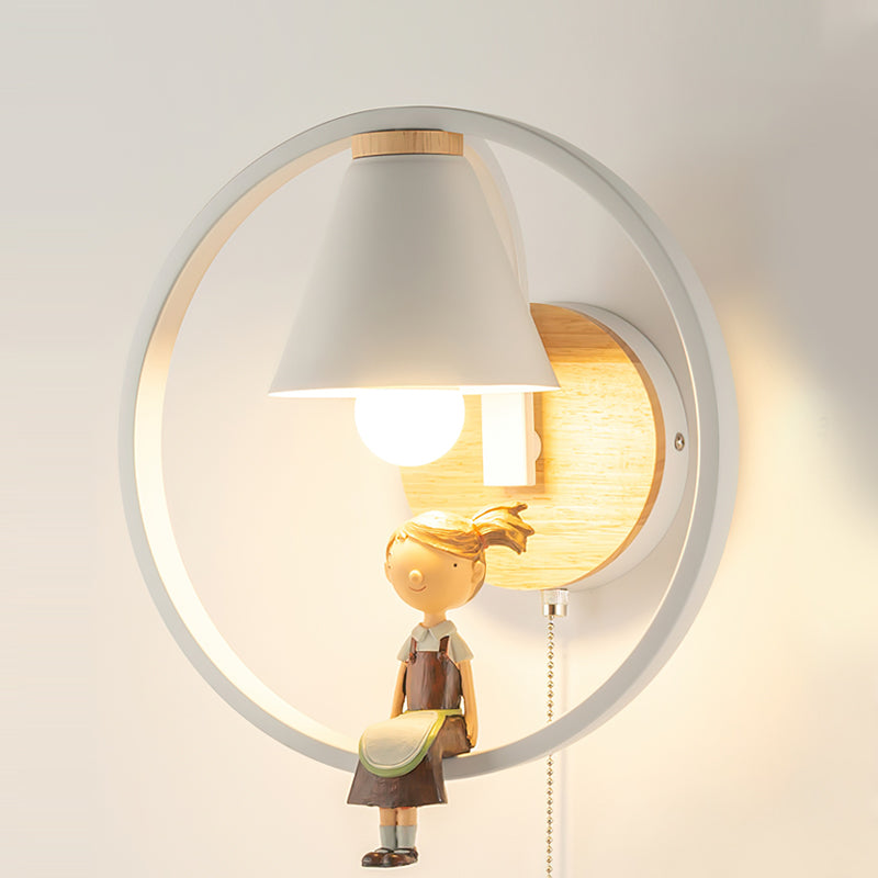 Kona Wall Light