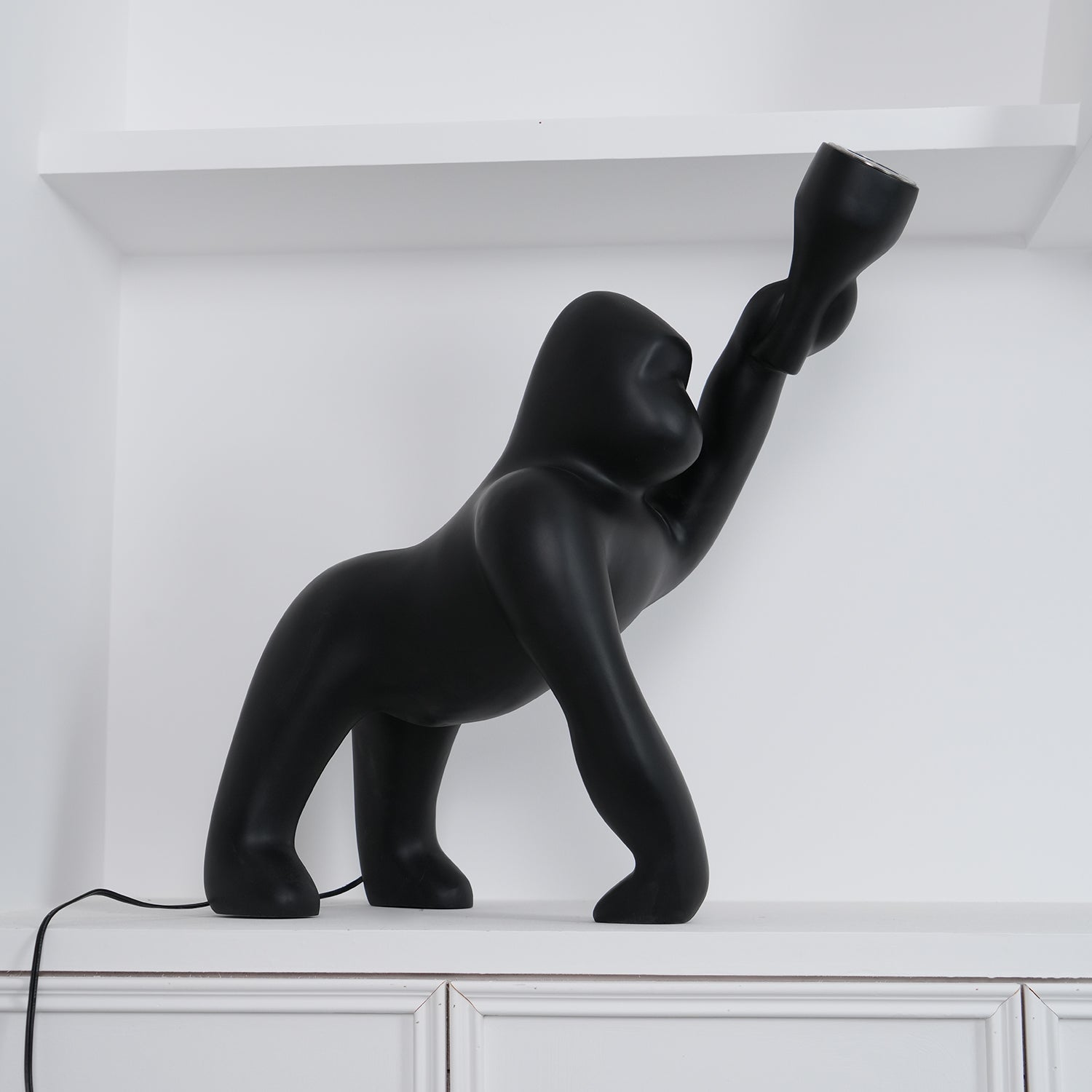Zasolil Artistic Resin Gorilla Floor Lamp-Neutral Decor