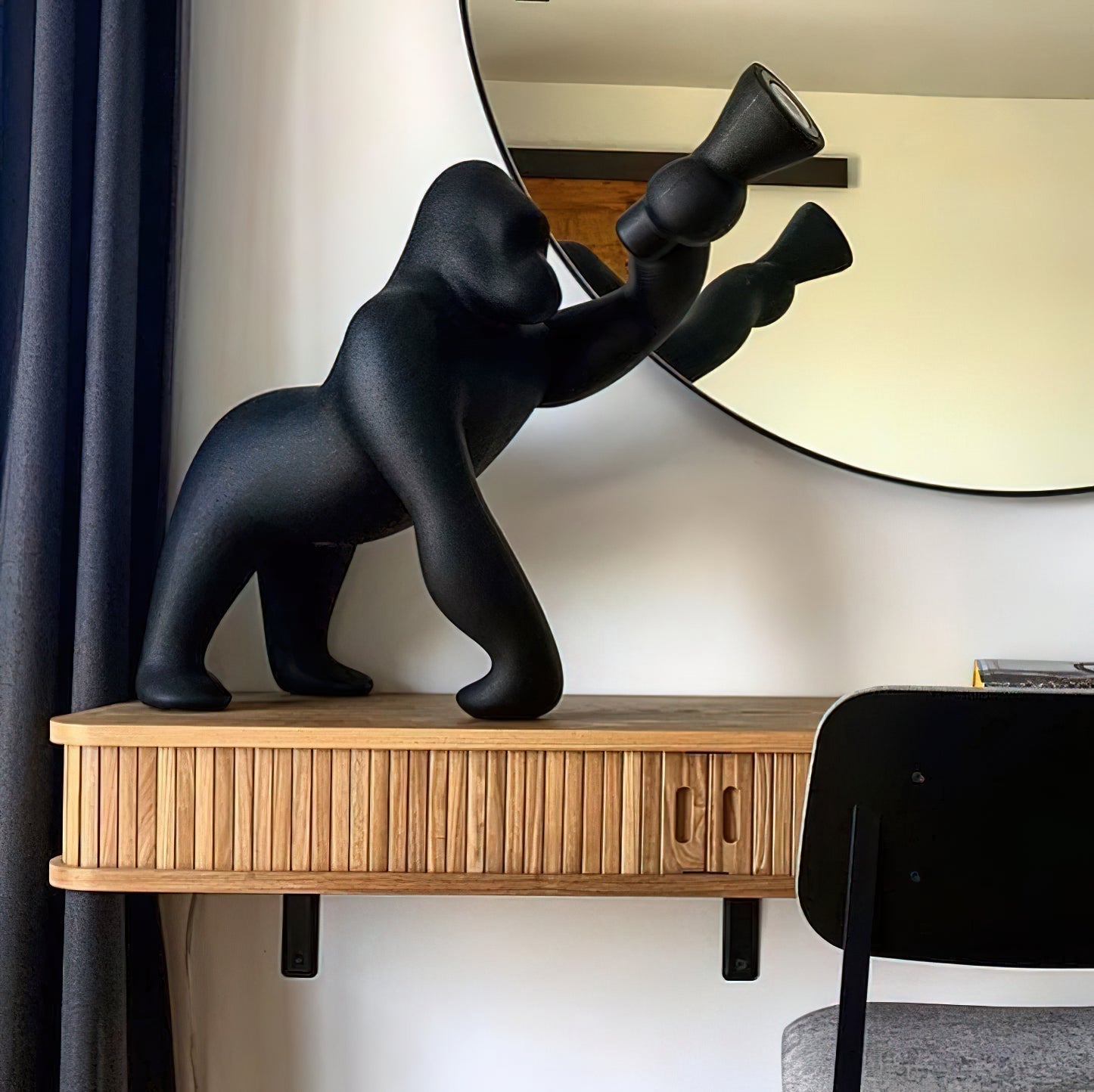Zasolil Artistic Resin Gorilla Floor Lamp-Neutral Decor