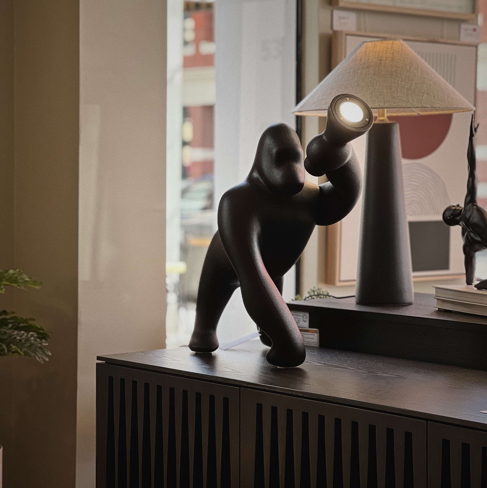 Zasolil Artistic Resin Gorilla Floor Lamp-Neutral Decor