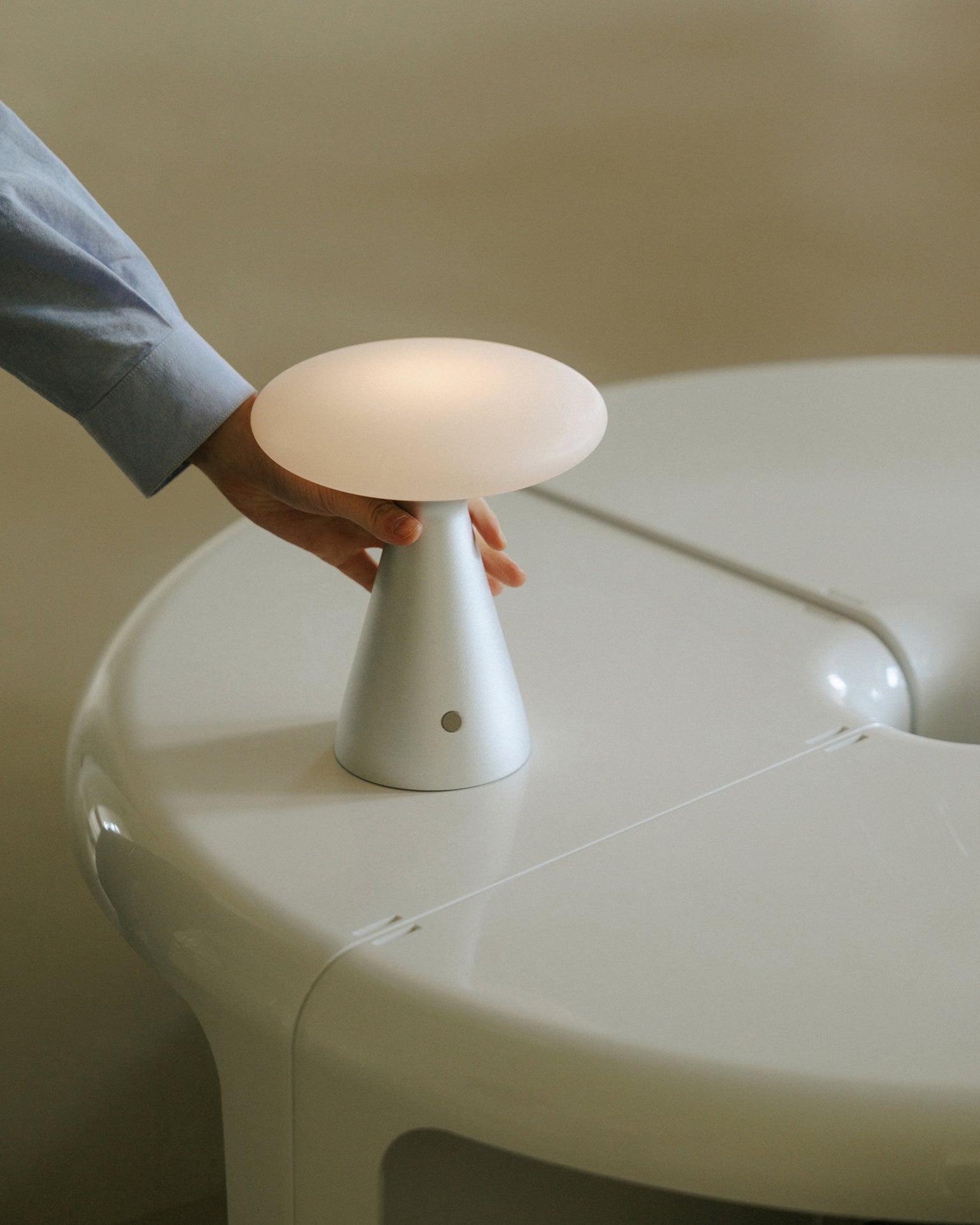 Vera Table Lamp