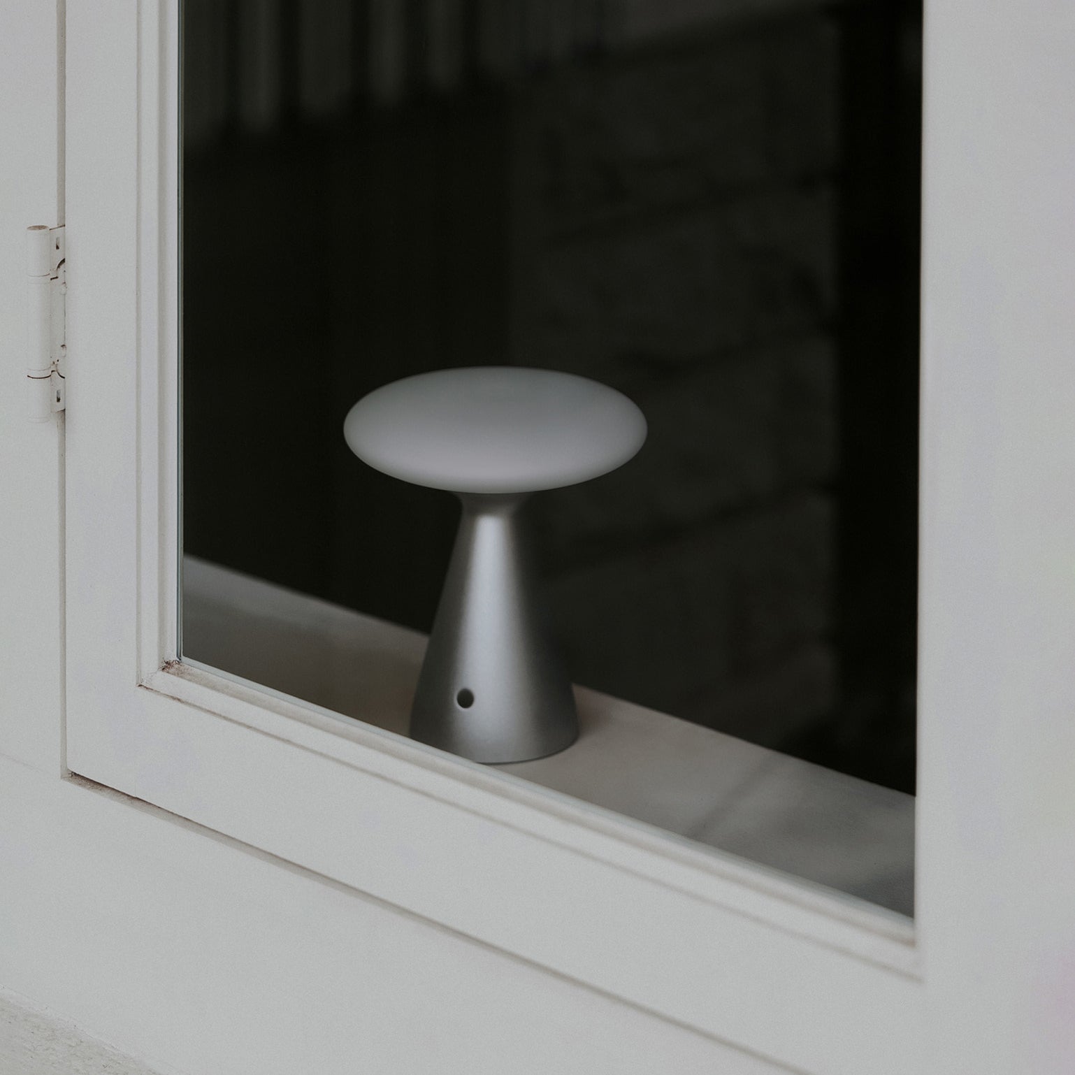 Vera Table Lamp