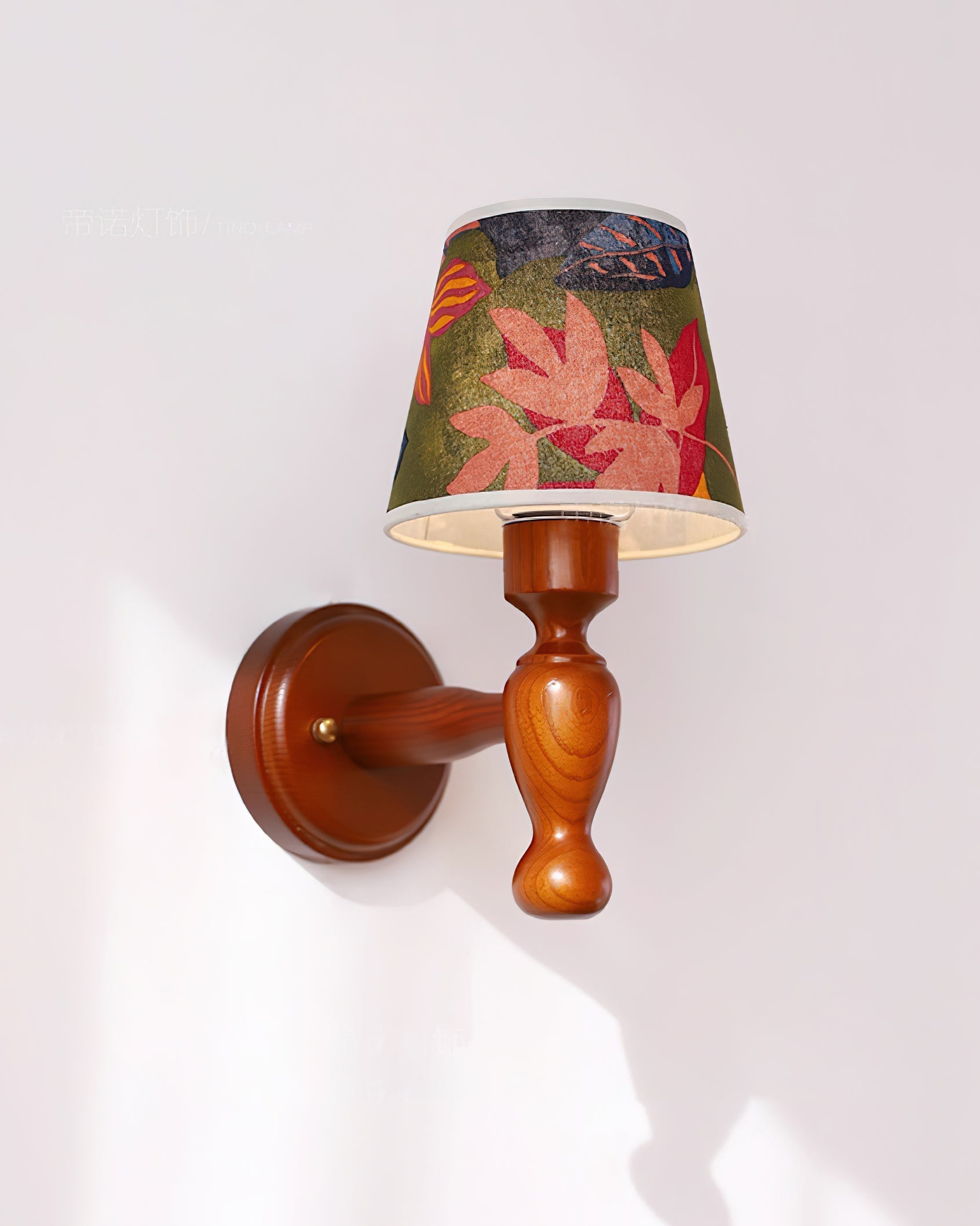 Mapleleaf Wooden Wall Lamp