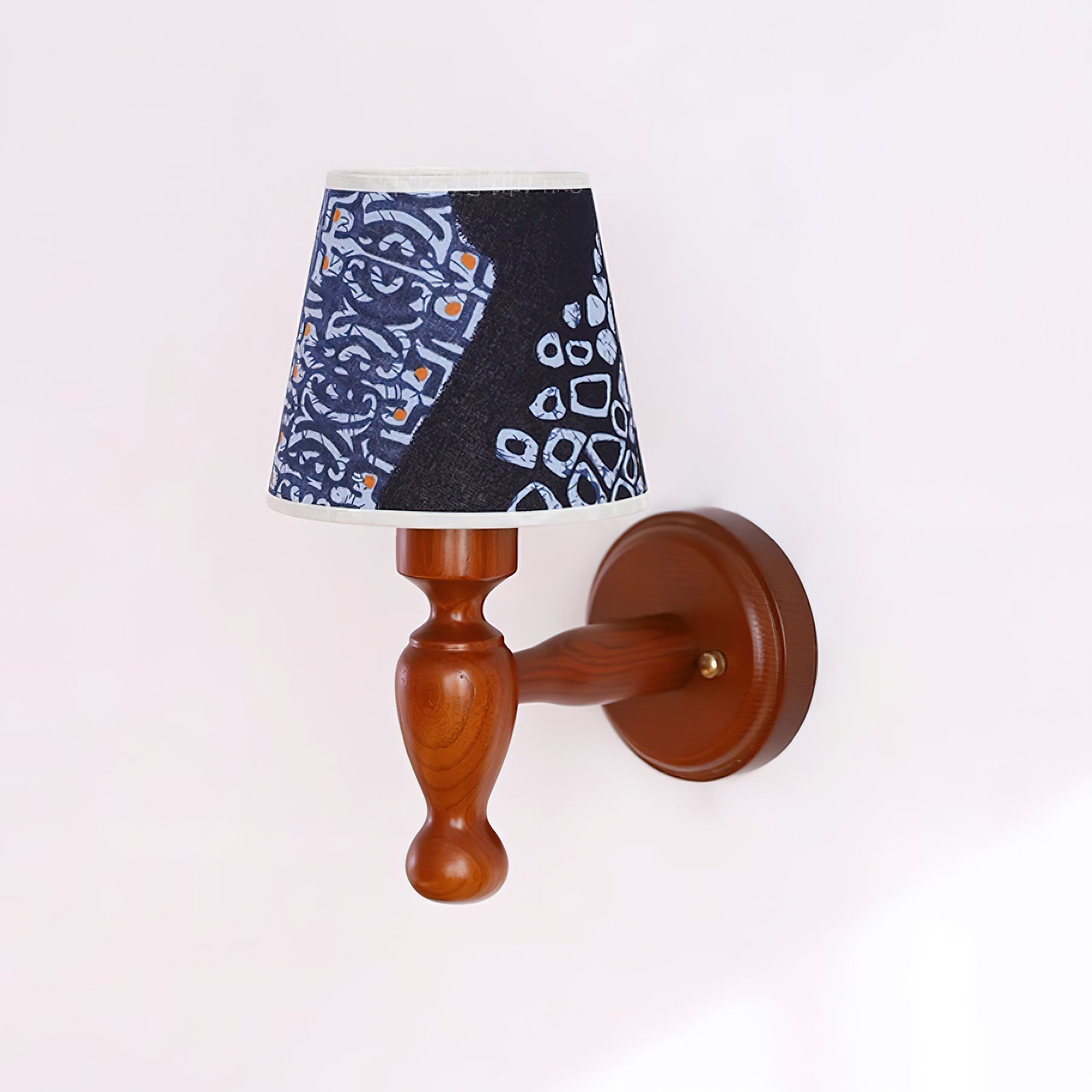 Mapleleaf Wooden Wall Lamp