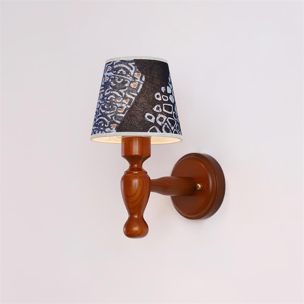 Orbel Mapleleaf Wooden Wall Lamp-Neutral Decor