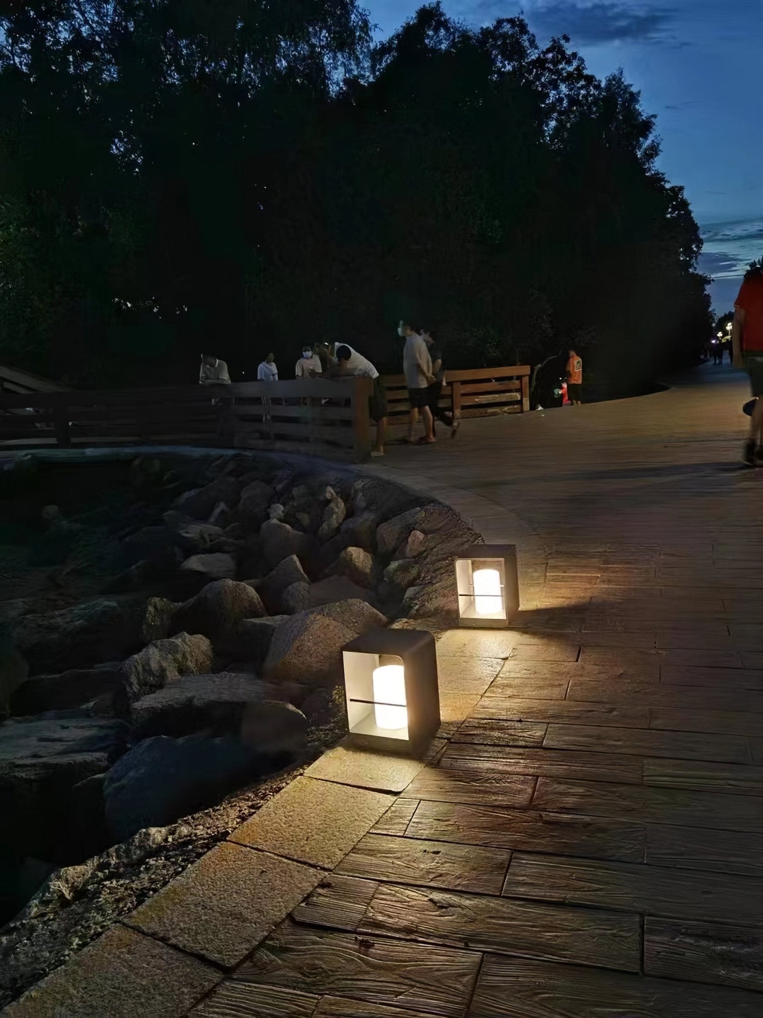 Cian Modern Outdoor Light-Neutral Decor