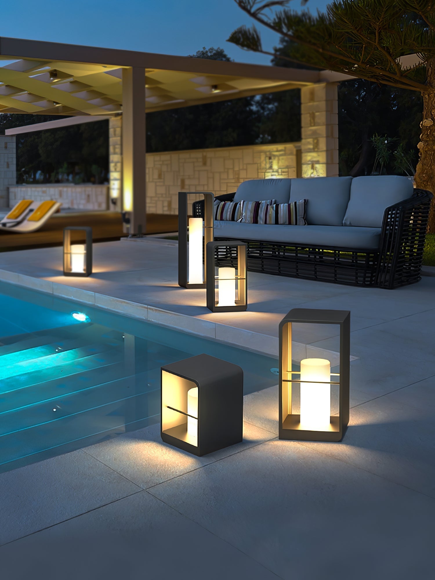 Poppy Minimalist Outdoor Light-Neutral Decor