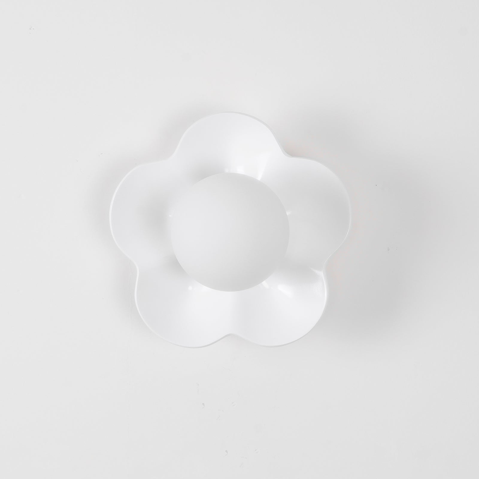 Arcore Resin Playful Wall Lamp-Neutral Decor