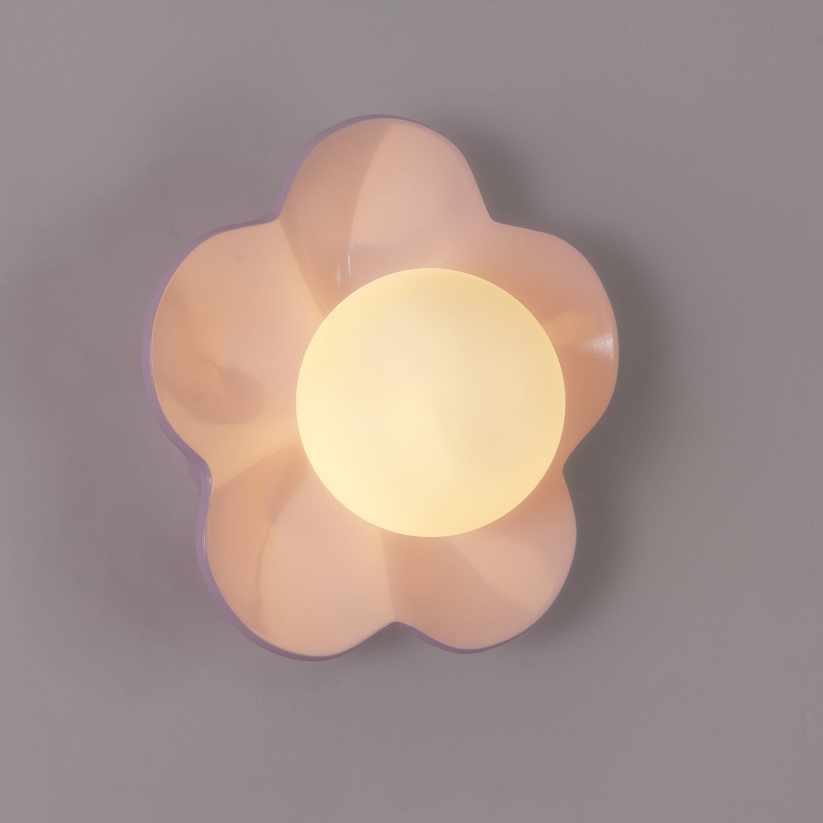 Arcore Resin Playful Wall Lamp-Neutral Decor