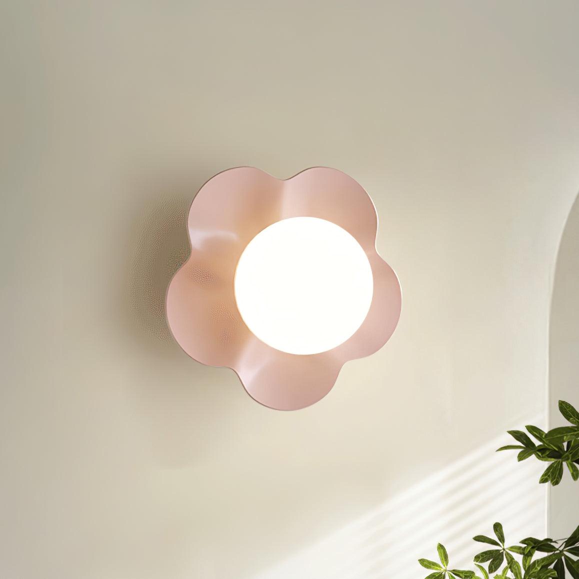 Arcore Resin Playful Wall Lamp-Neutral Decor