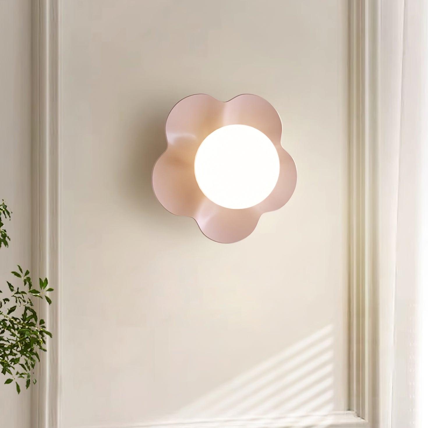 Arcore Resin Playful Wall Lamp-Neutral Decor
