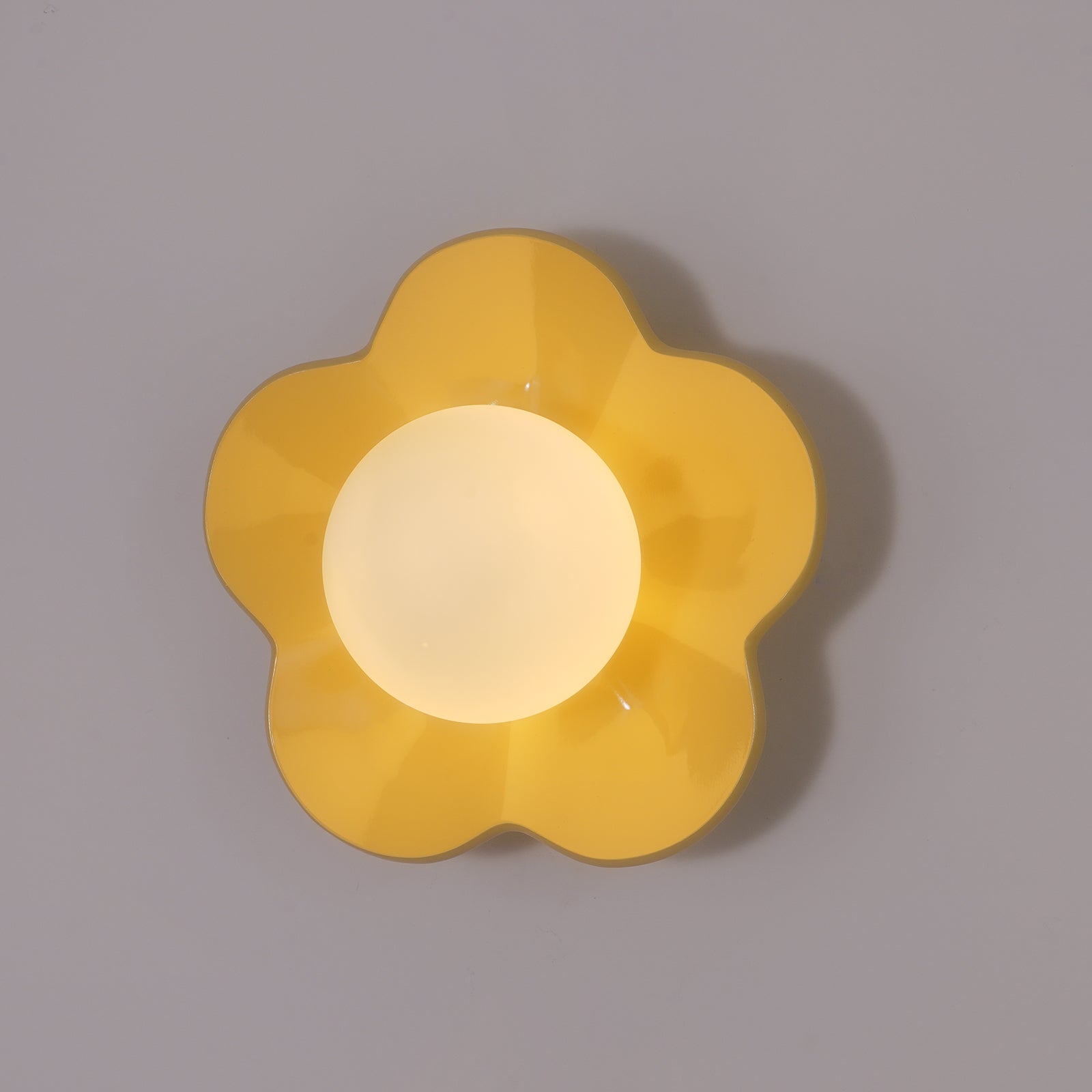 Arcore Resin Playful Wall Lamp-Neutral Decor