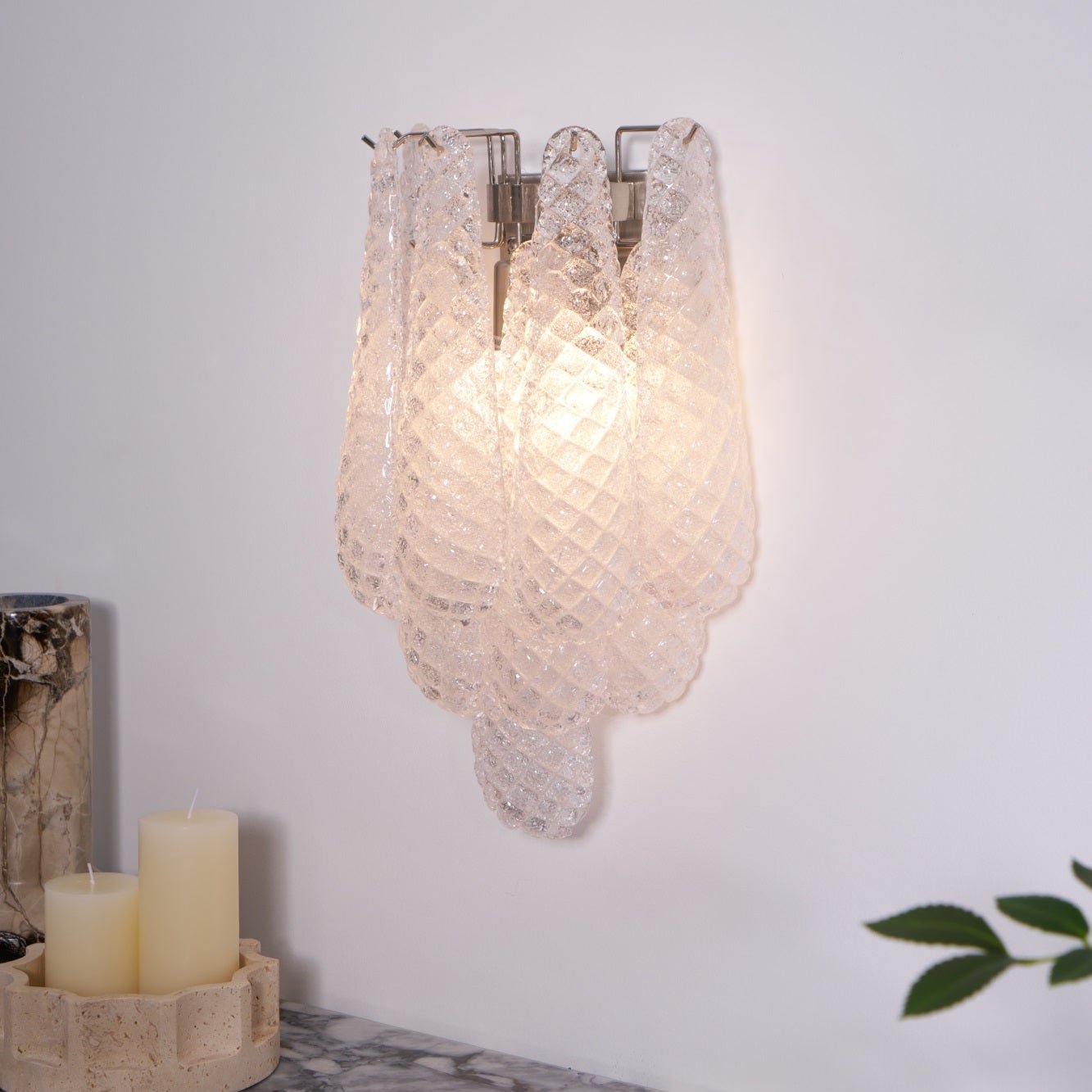 Aurora Wall Lamp Pink Teardrop Glass Floral Artistic-Neutral Decor