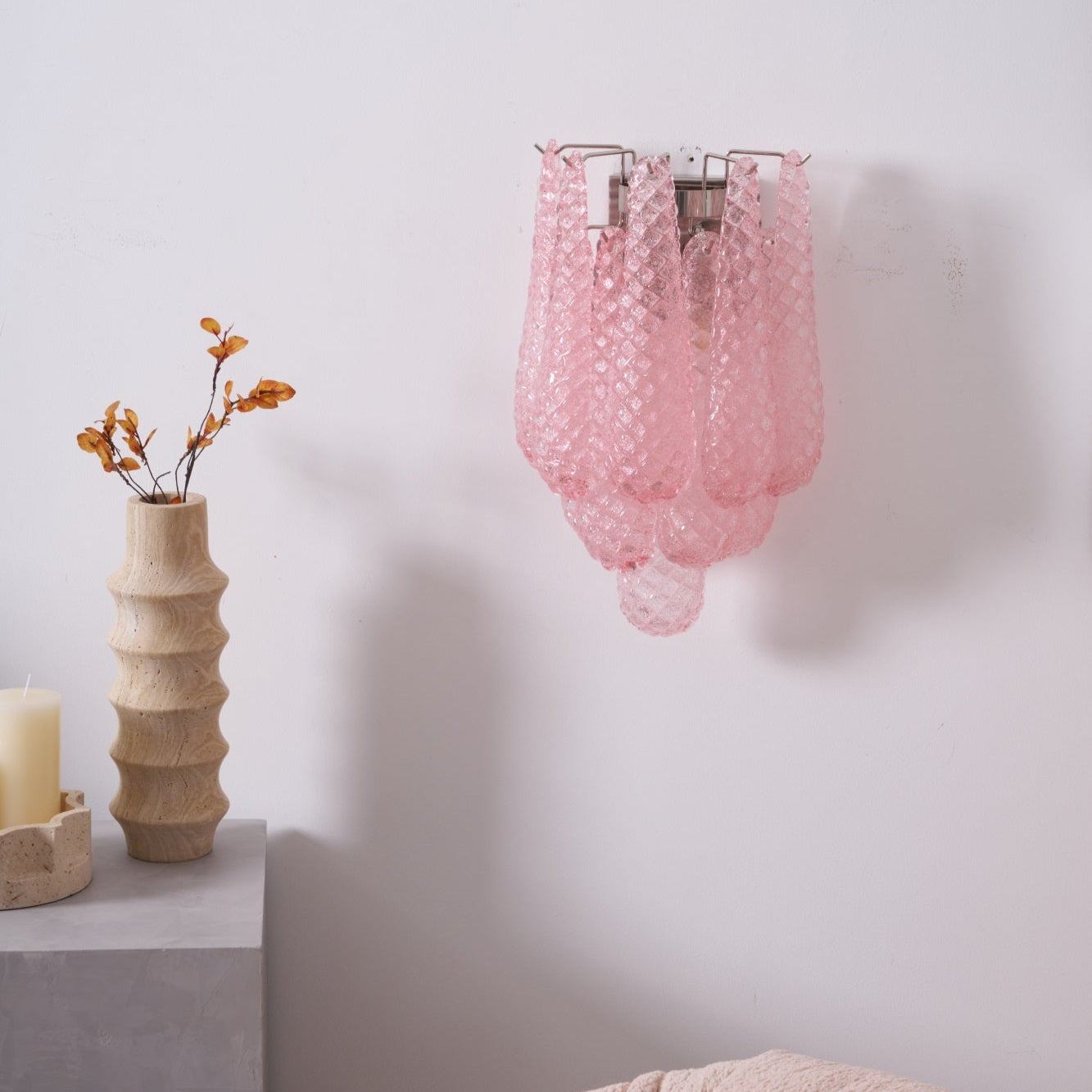 Aurora Wall Lamp Pink Teardrop Glass Floral Artistic-Neutral Decor