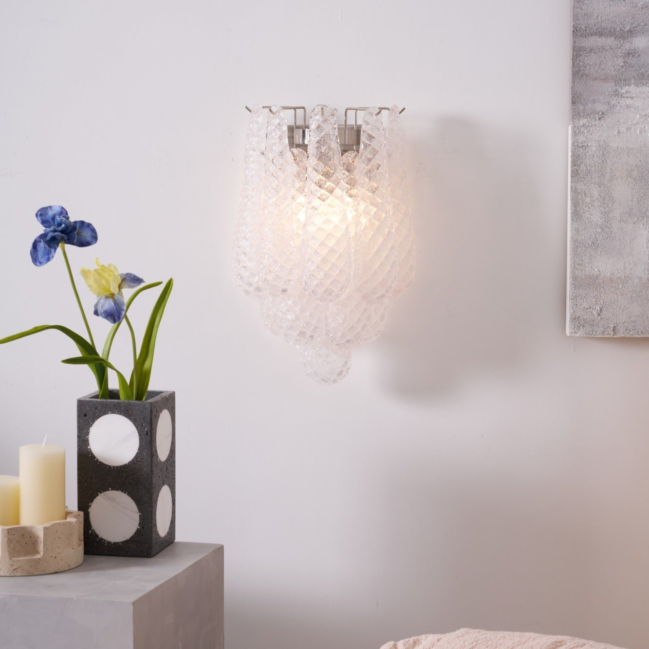 Aurora Wall Lamp Pink Teardrop Glass Floral Artistic-Neutral Decor