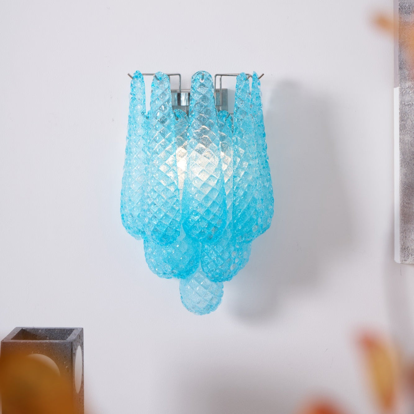 Aurora Wall Lamp Pink Teardrop Glass Floral Artistic-Neutral Decor