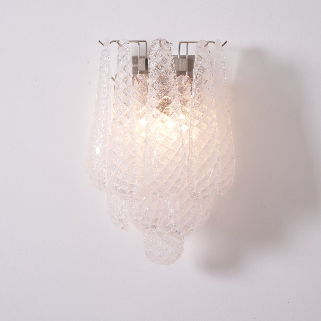 Aurora Wall Lamp Pink Teardrop Glass Floral Artistic-Neutral Decor