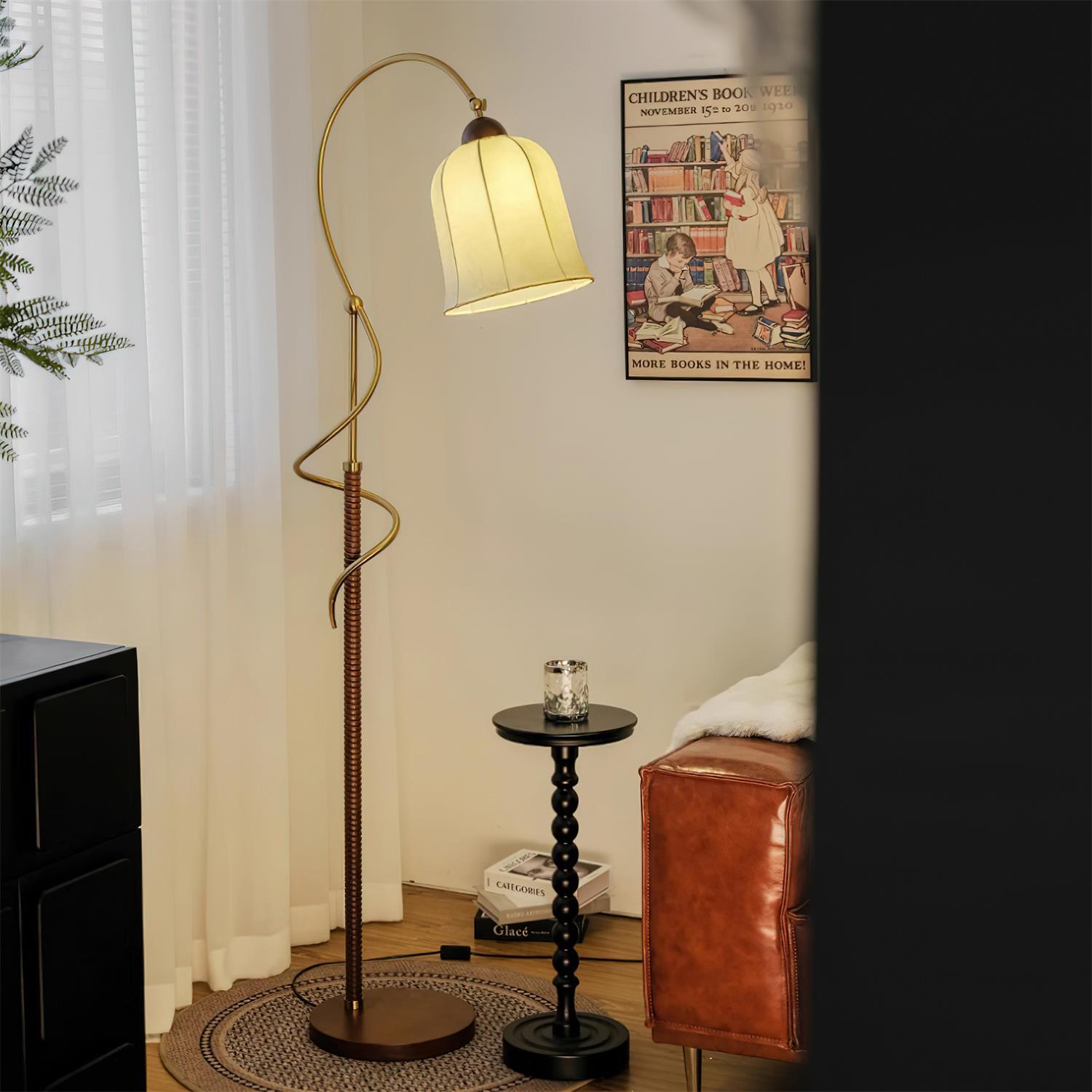 Curvel Floor Lamp