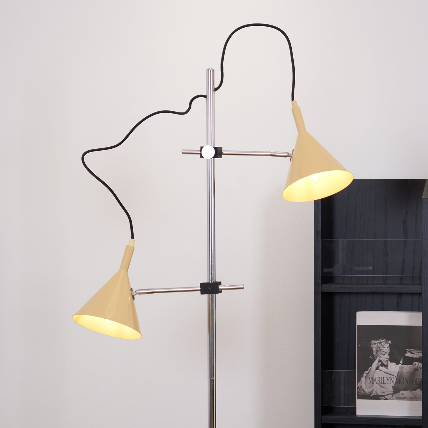 Elys Modern Floor Lamp-Neutral Decor