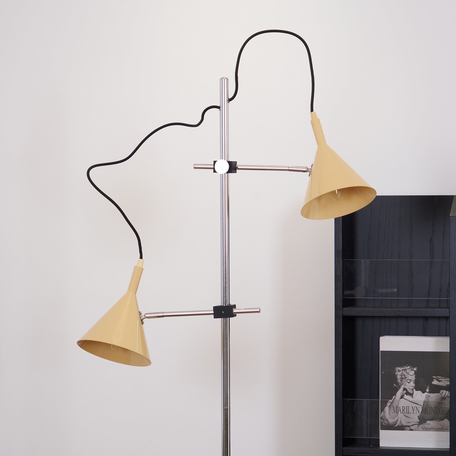 Elys Modern Floor Lamp-Neutral Decor