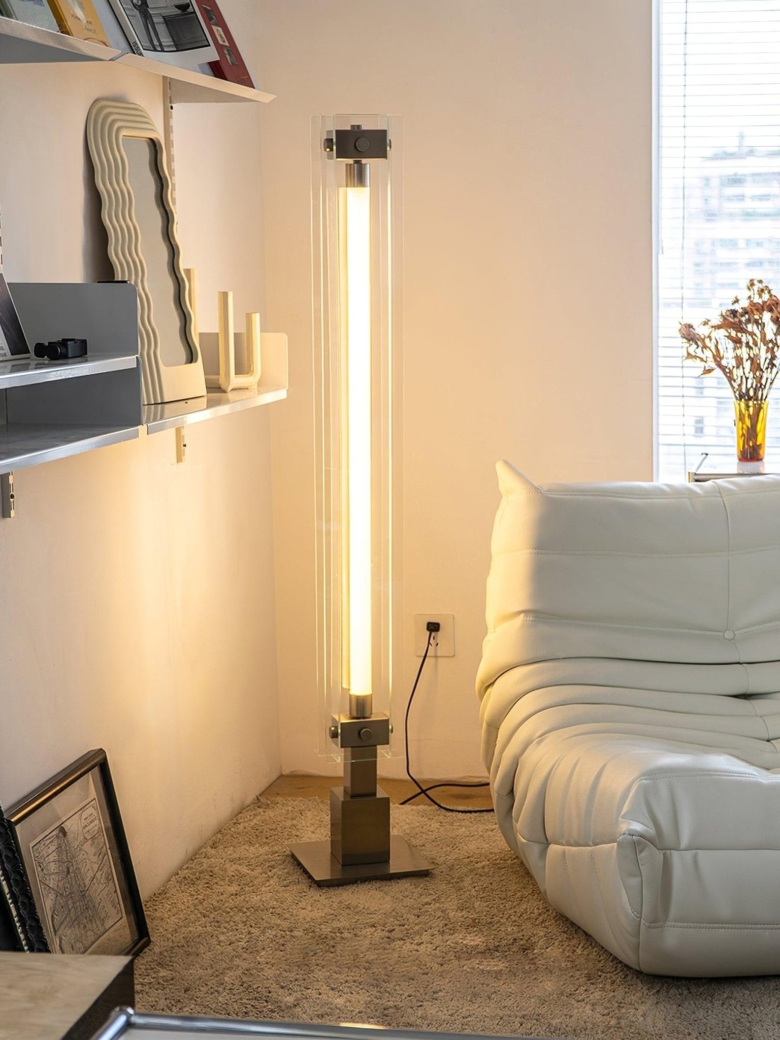 Avthaaril Architectural Acrylic Floor Lamp-Neutral Decor