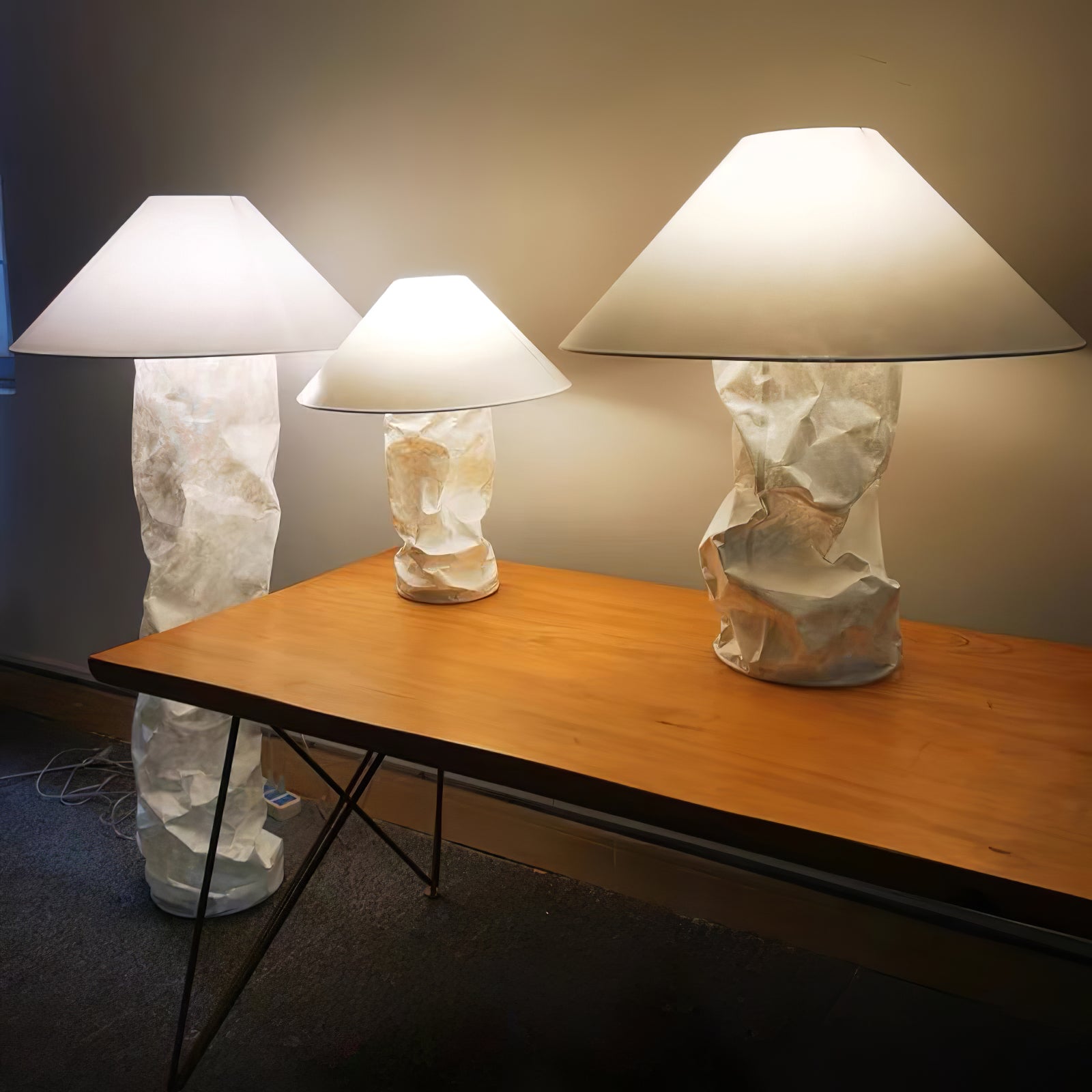 Lalemu Paper Artistic Table Lamp-Neutral Decor