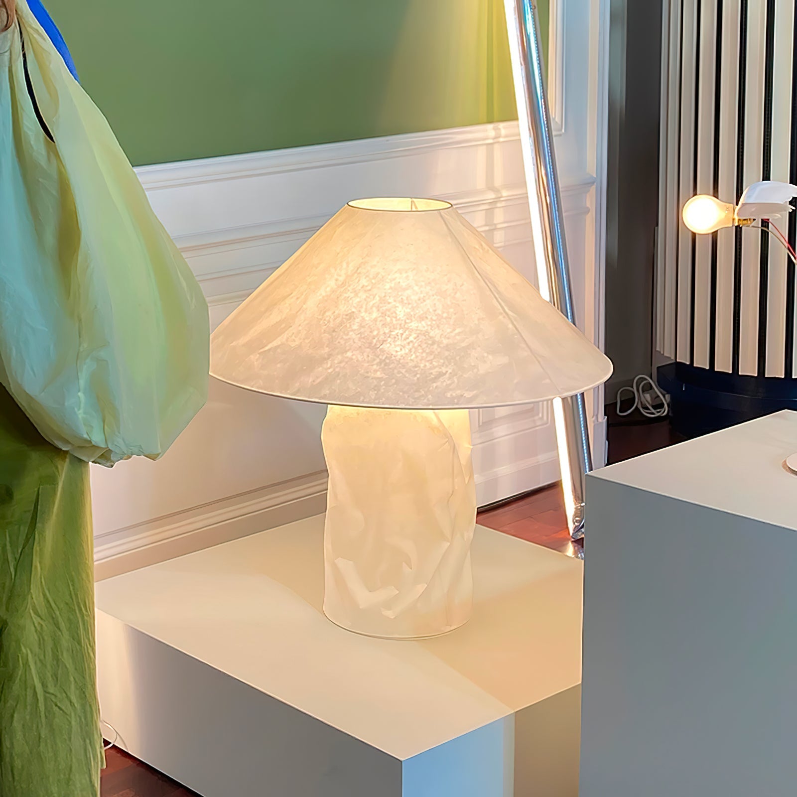 Lalemu Paper Artistic Table Lamp-Neutral Decor