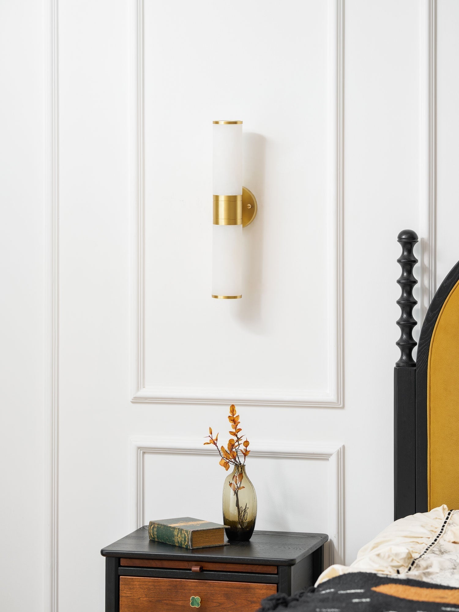 Tira Minimalist Alabaster Wall Lamp-Neutral Decor