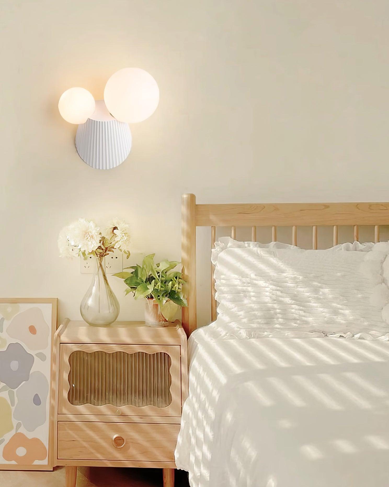 Livia Wall Light
