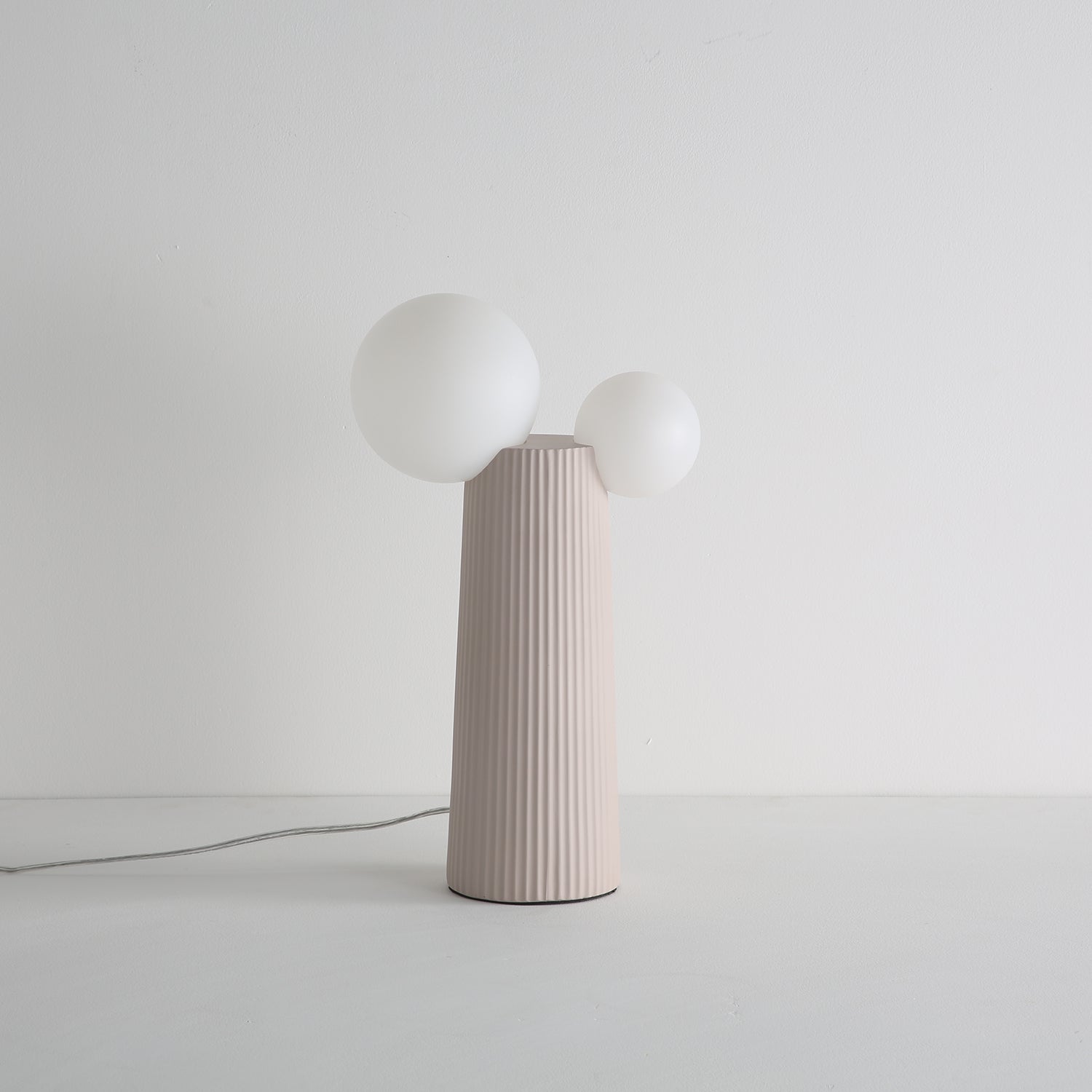 Zenithre Resin Plastic Table Lamp-Neutral Decor