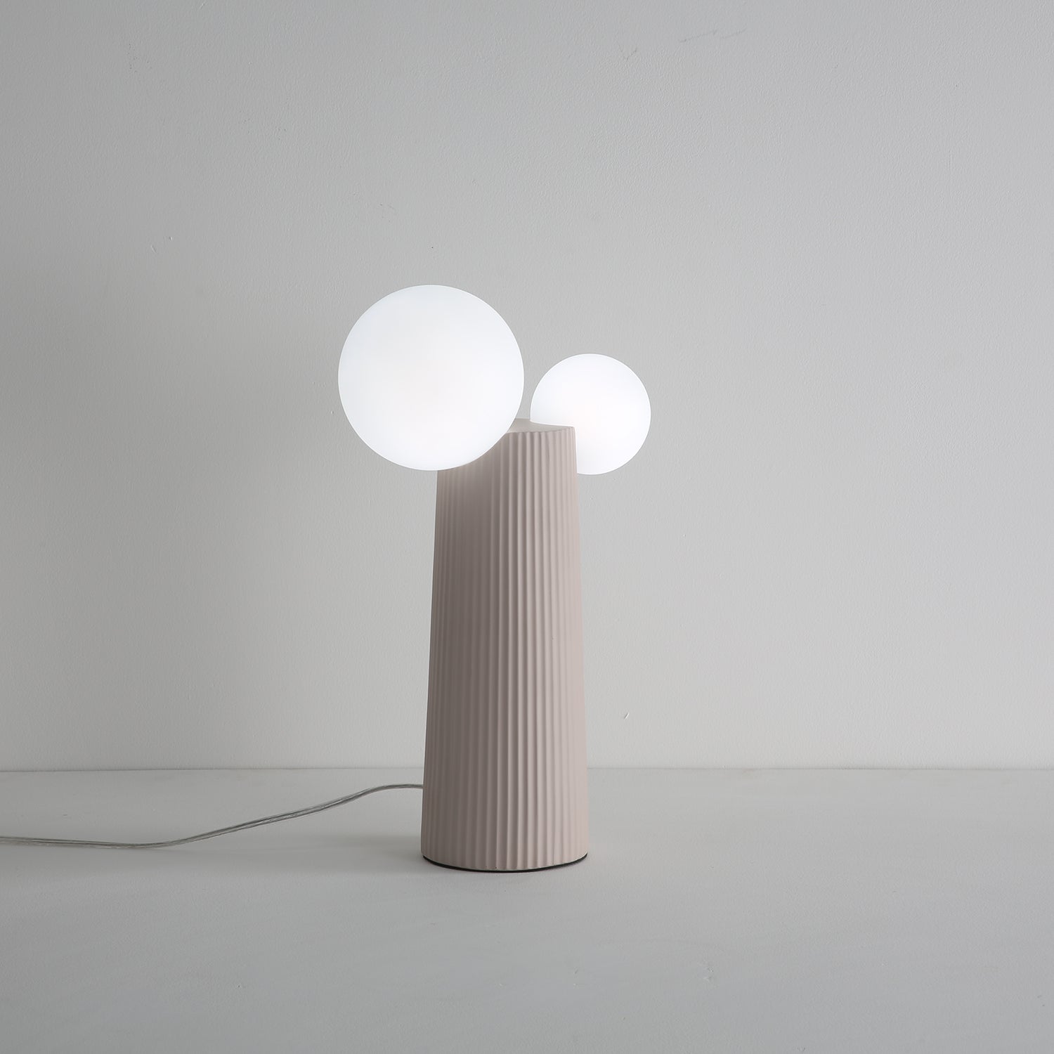 Zenithre Resin Plastic Table Lamp-Neutral Decor