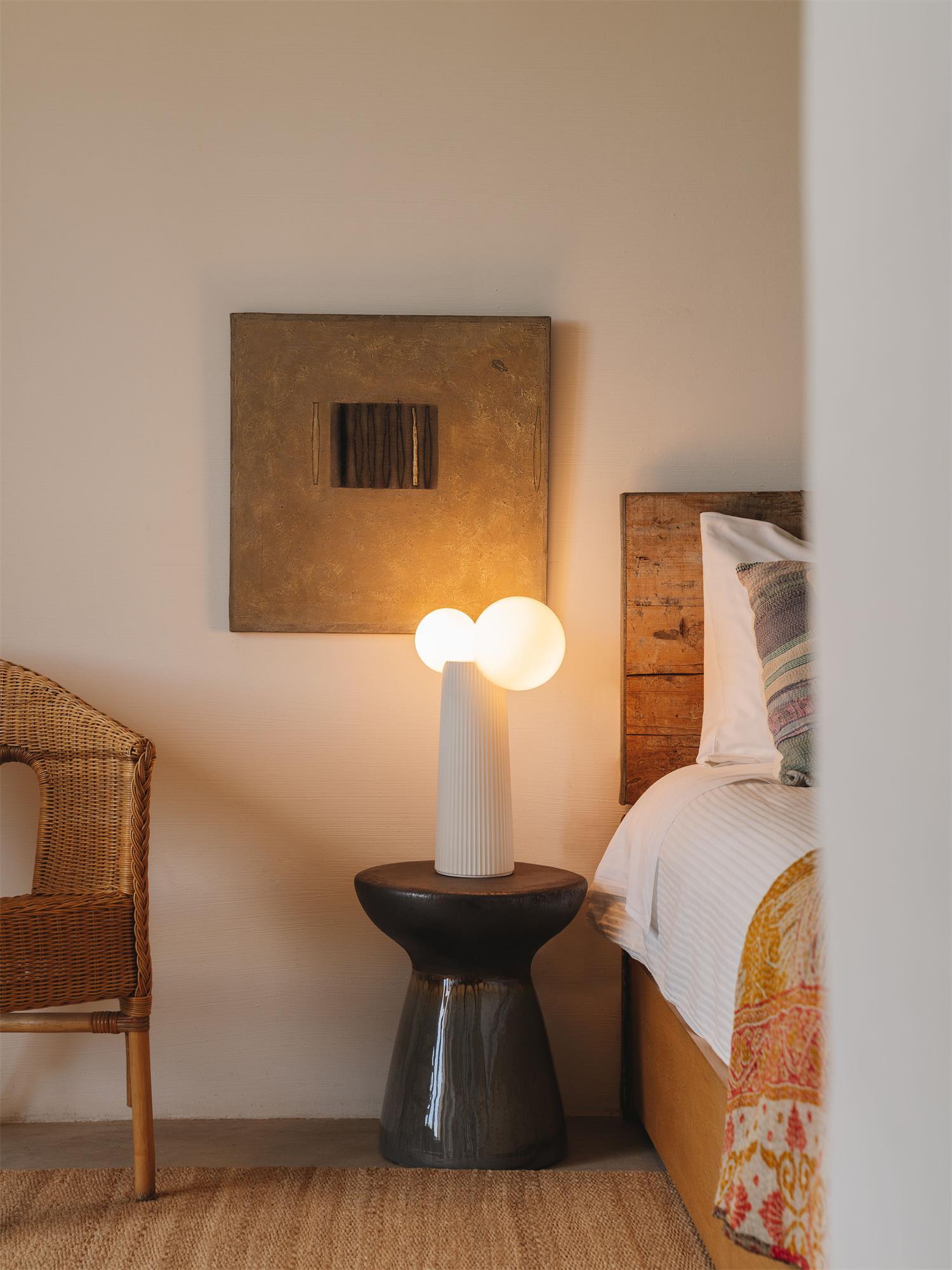 Zenithre Resin Plastic Table Lamp-Neutral Decor
