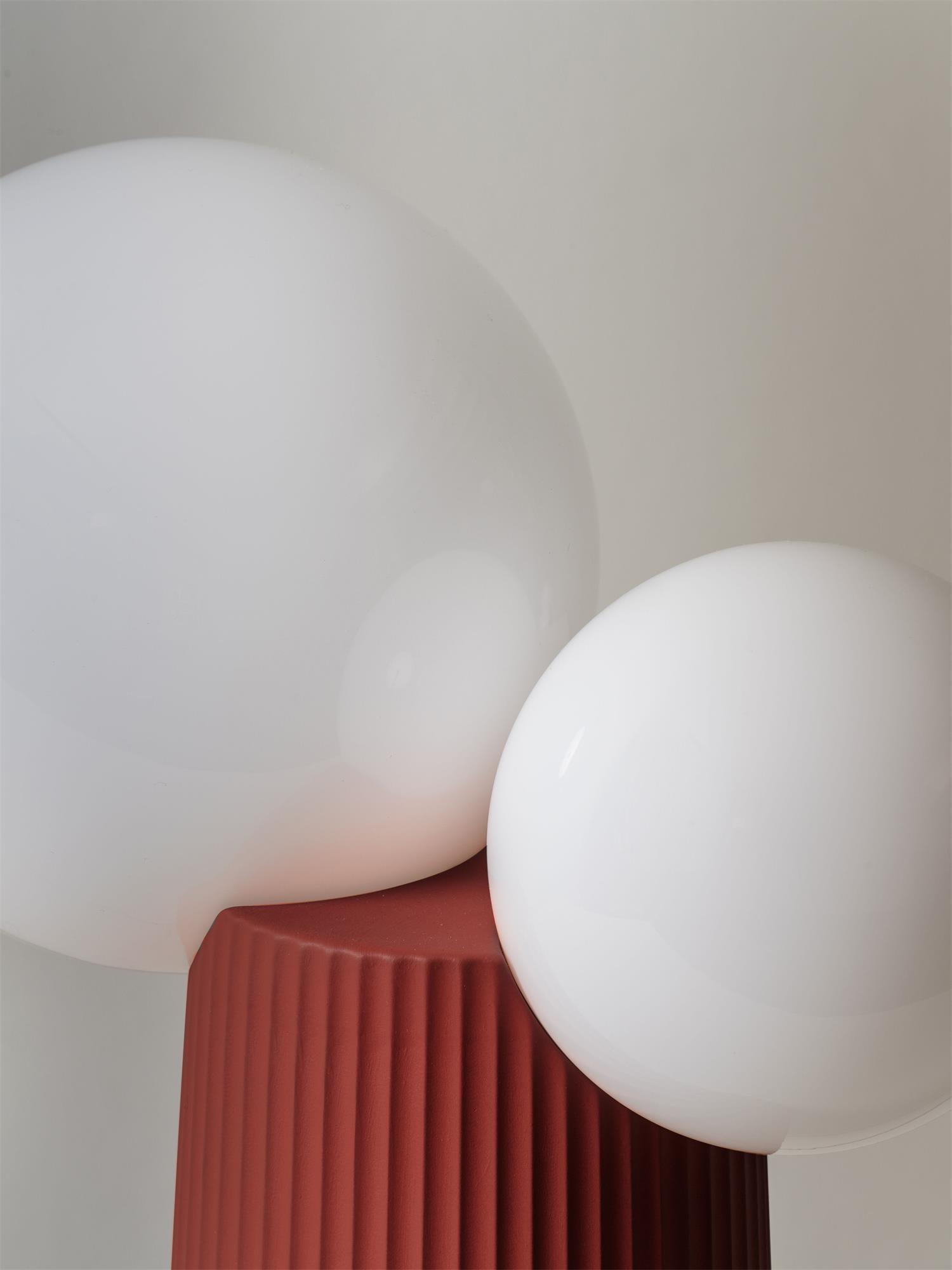 Leander Table Lamp