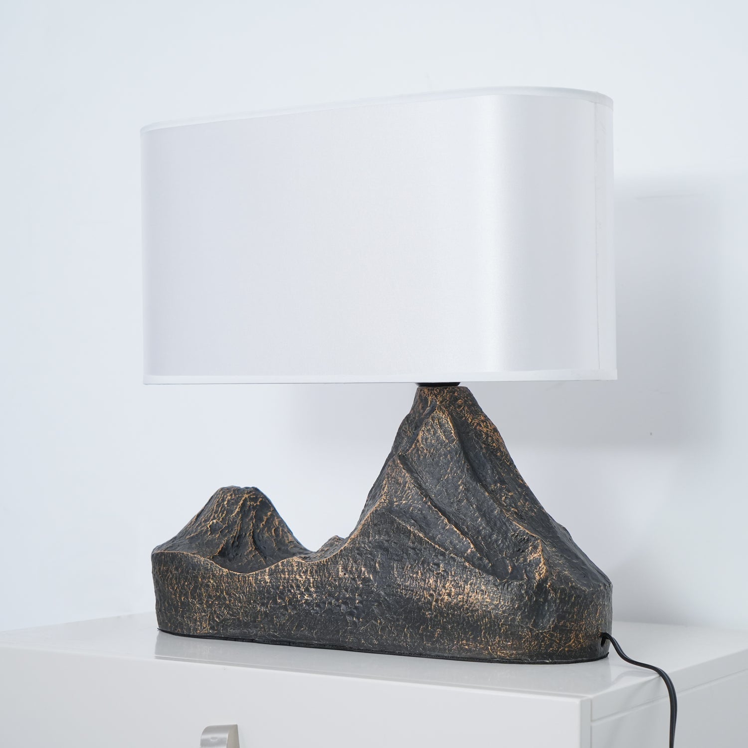 Della Natural Resin Table Lamp-Neutral Decor