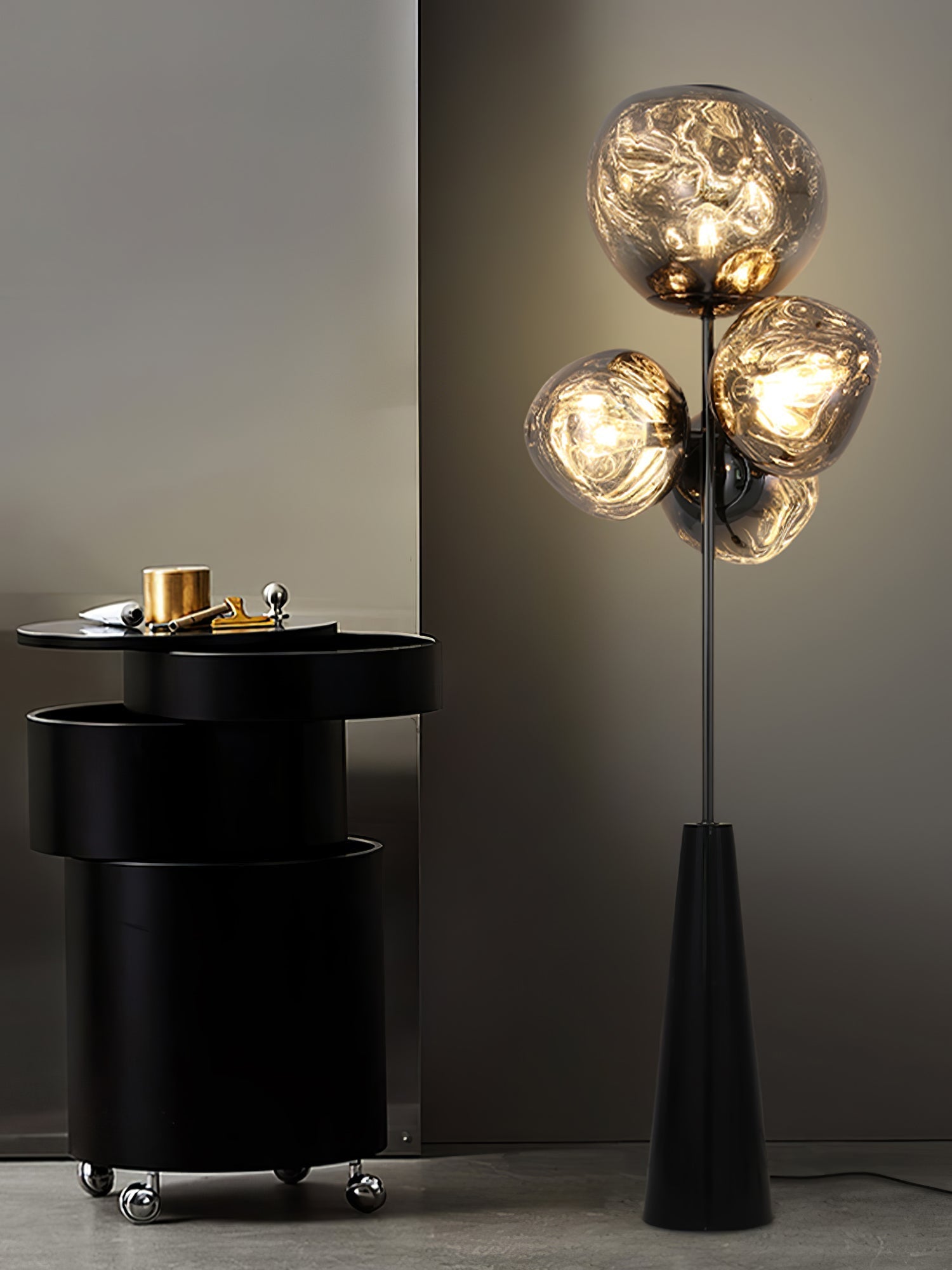 Viri Modern Marble Floor Lamp-Neutral Decor