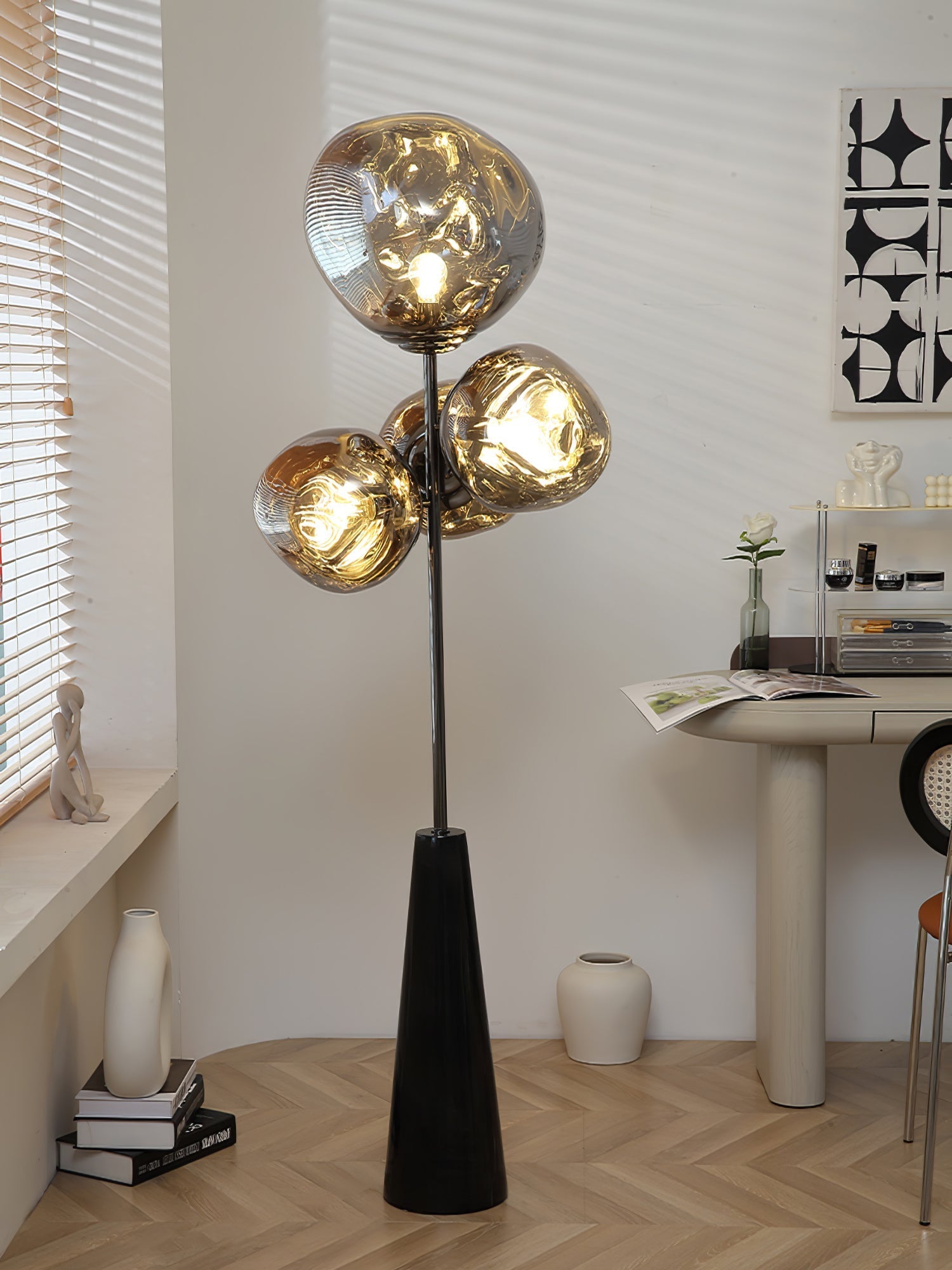Viri Modern Marble Floor Lamp-Neutral Decor