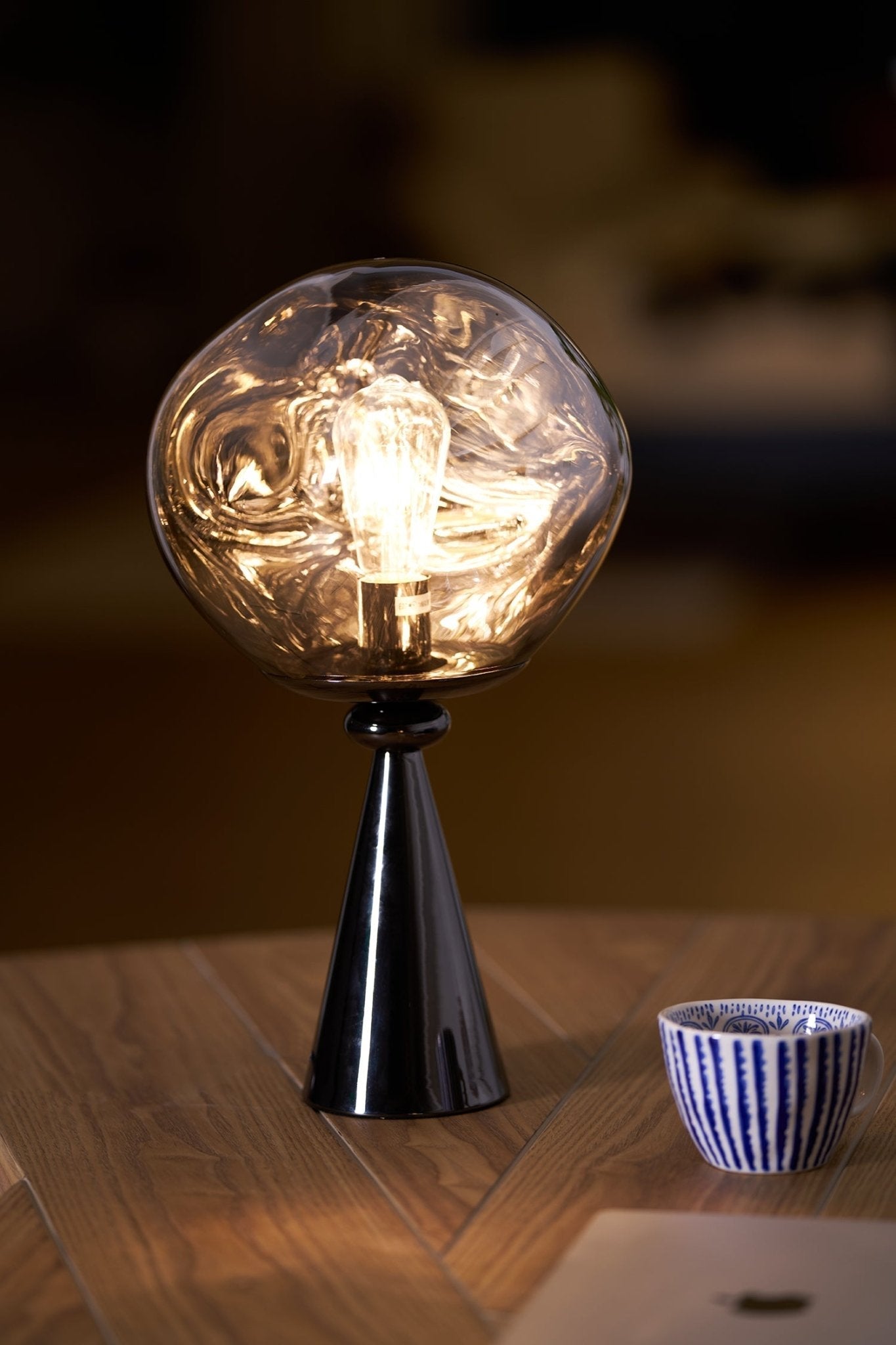 Unoril Artisan PVC Desk Lamp-Neutral Decor