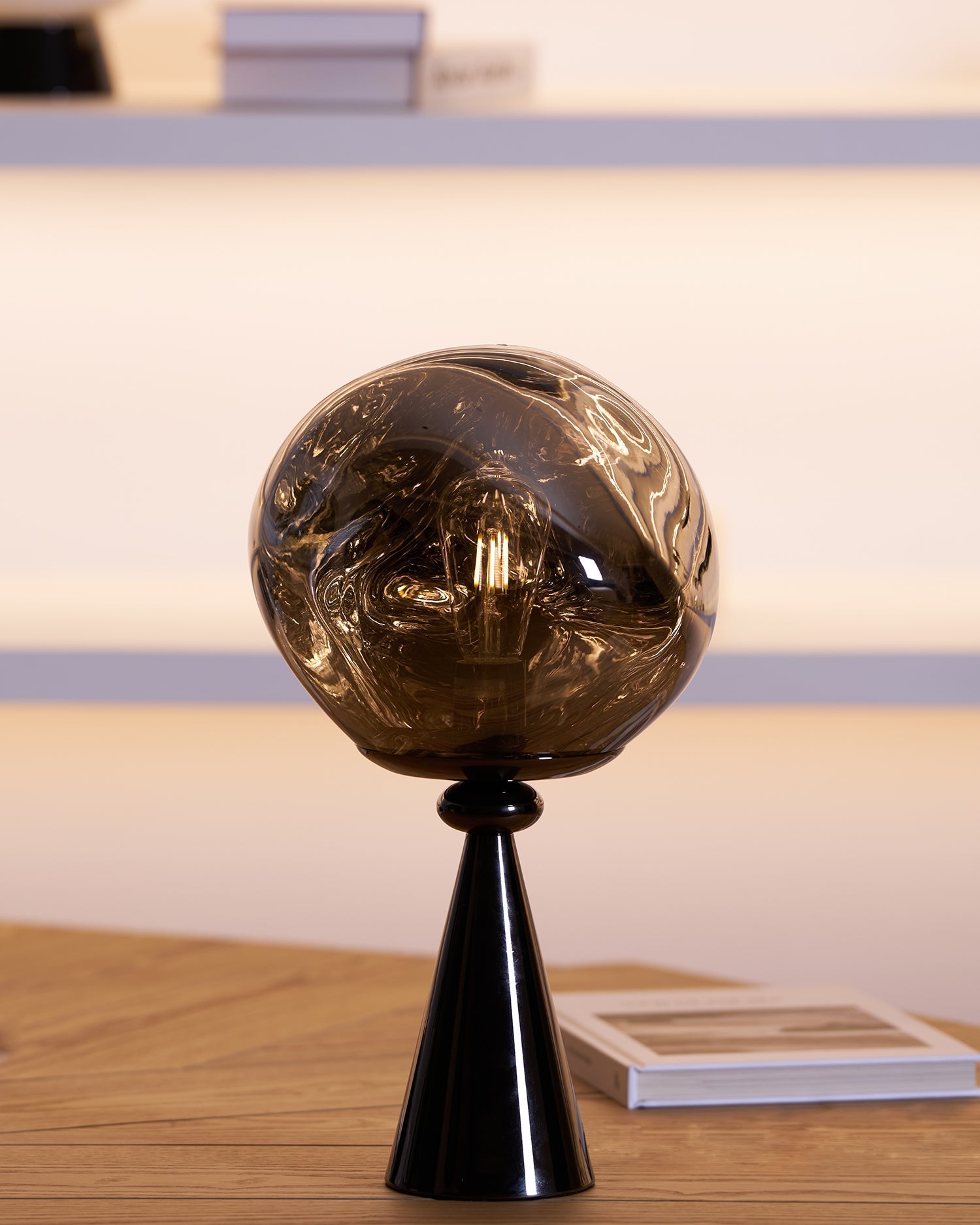 Unoril Artisan PVC Desk Lamp-Neutral Decor